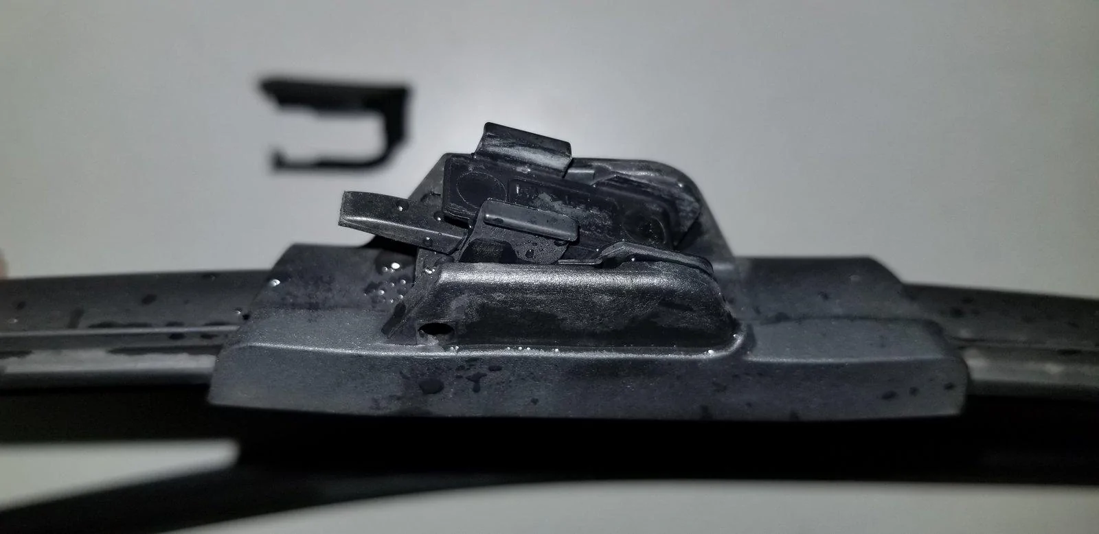 Jeep Wrangler JL JL windshield wiper replacement 20181228_120630