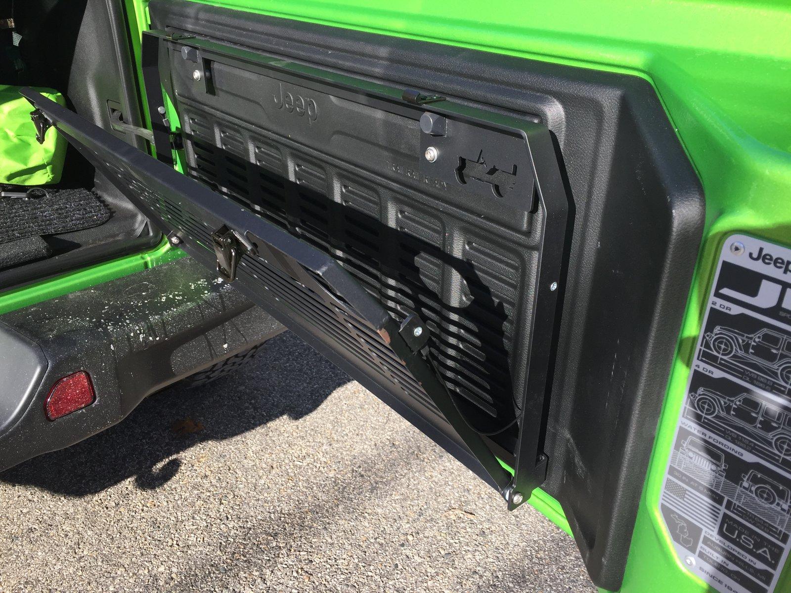 Jeep Wrangler JL Tailgate Table 18FD20F3-EBD3-4620-BA0C-2DED4C4C681C