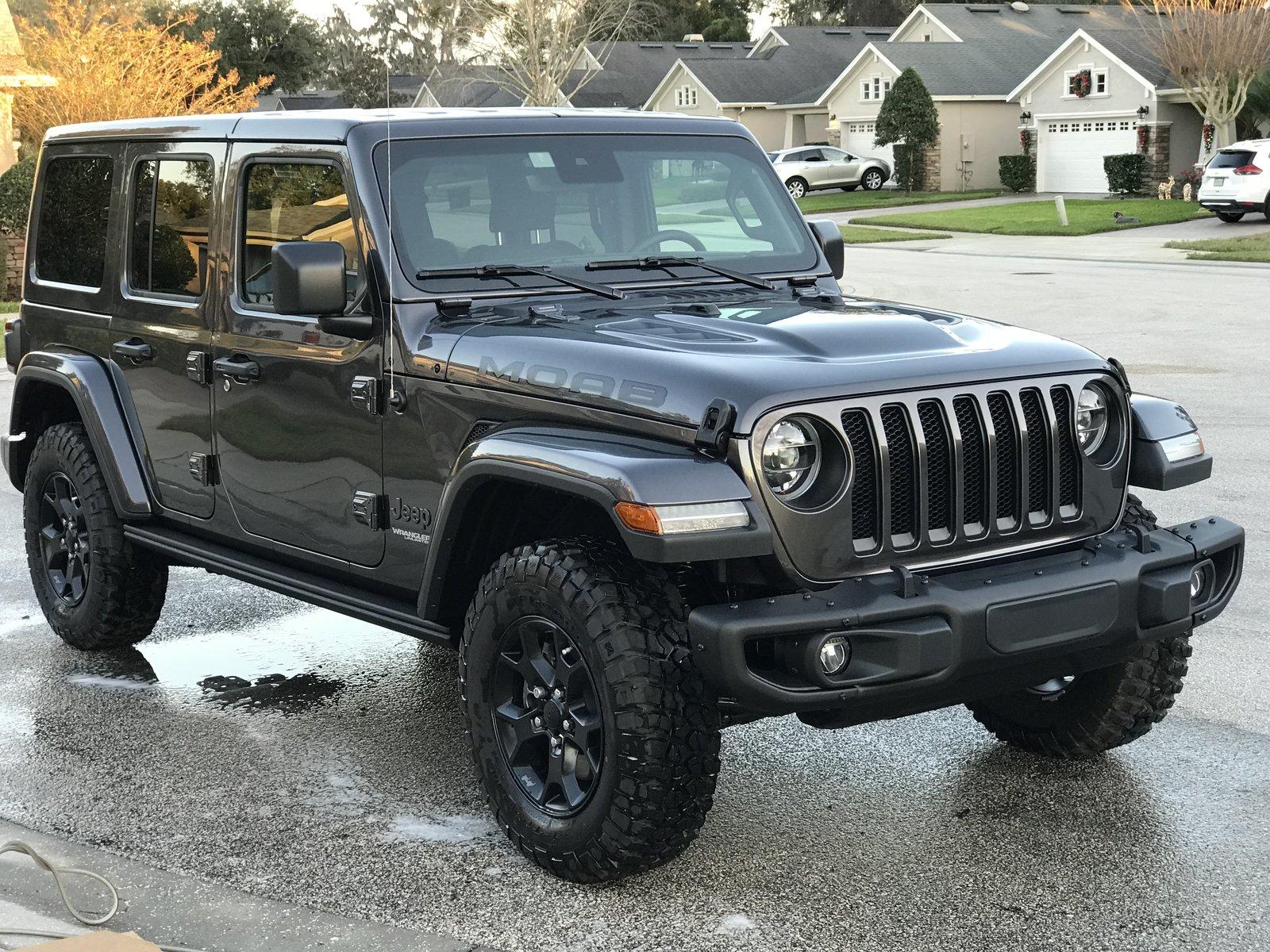 Jeep Wrangler JL Washing the Jeep 0919AA04-6230-41E4-902F-1843CE1A2E23