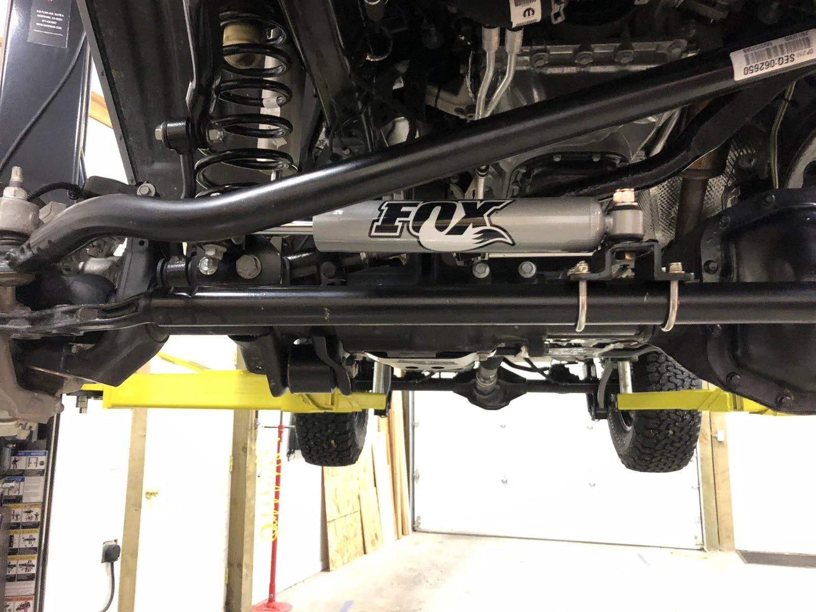 Jeep Wrangler JL Steering Stabilizer Relocation IMG_2352