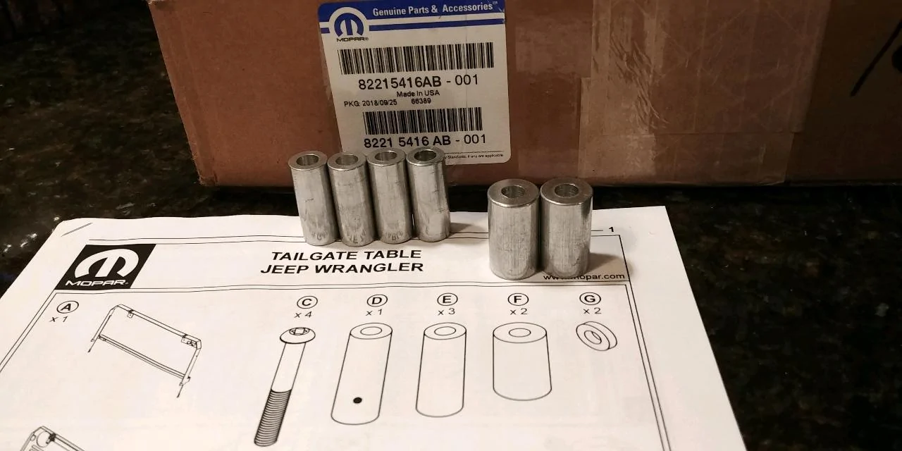 Jeep Wrangler JL Argh. Mopar tailgate table missing parts. 1512