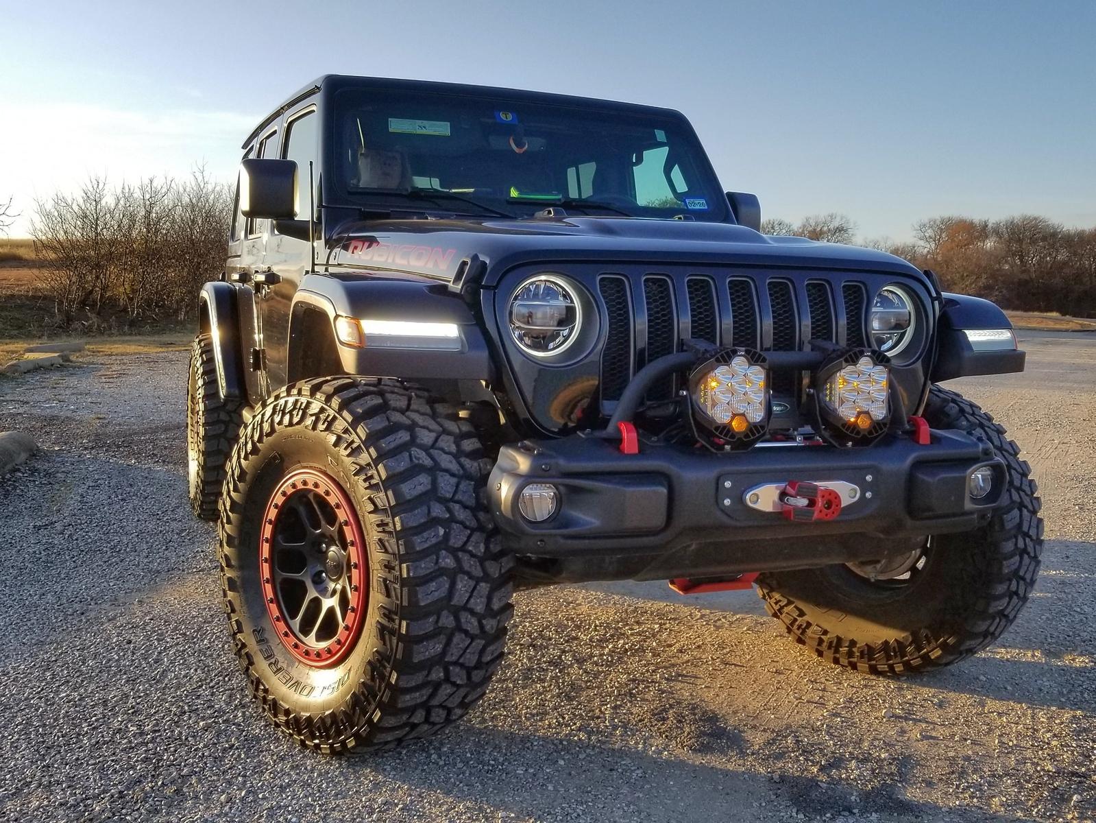 Jeep Wrangler JL max tire size on mopar beadlocks 49211332_10218571230532462_8156714374862471168_o-X3