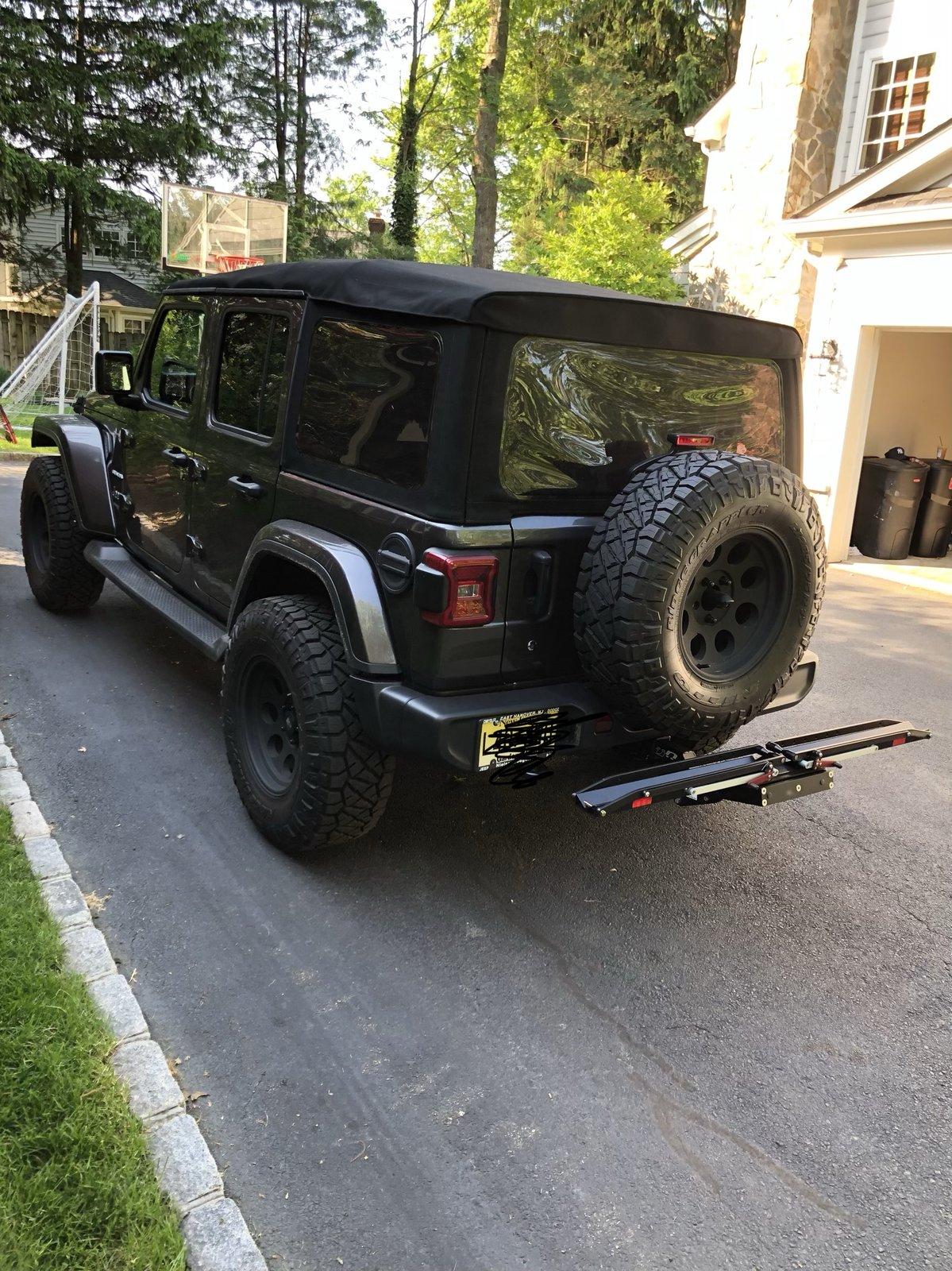 Jeep Wrangler JL Bike Rack Options?? 71A922AE-01FC-4114-96D3-1F3900075EEE