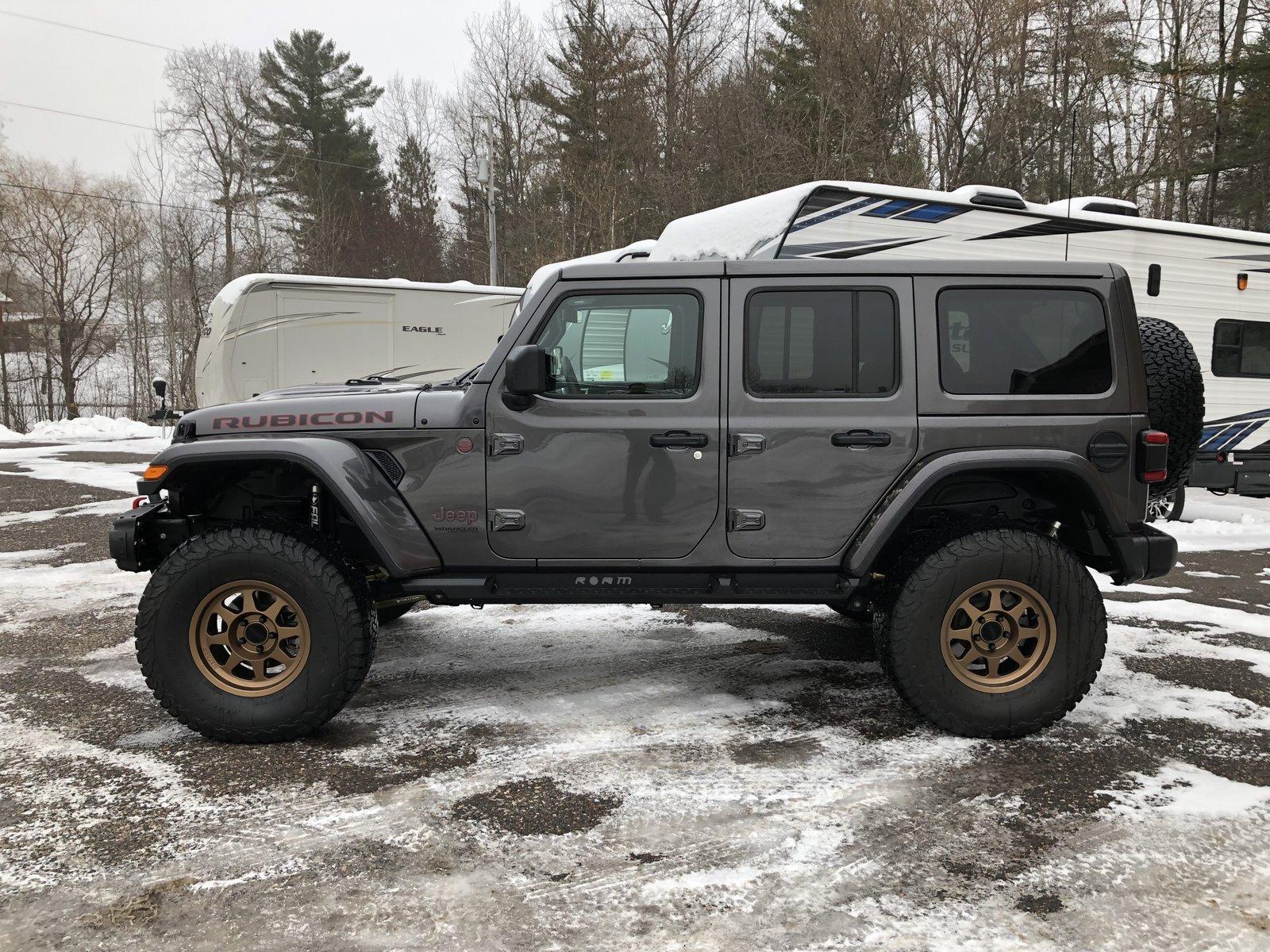 Jeep Wrangler JL Bronze Wheels on JL? B258428A-4129-40B0-92FA-543DFAB70CC7