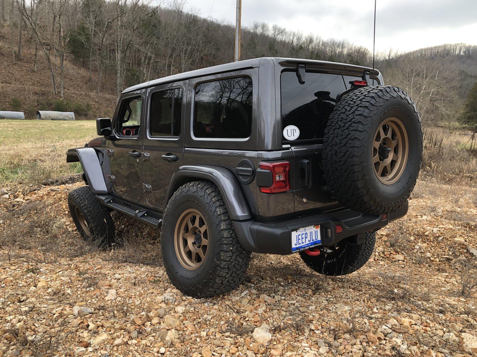 Jeep Wrangler JL Bronze Wheels on JL? B7A1C368-B529-4F5B-BA0D-EB6299708132