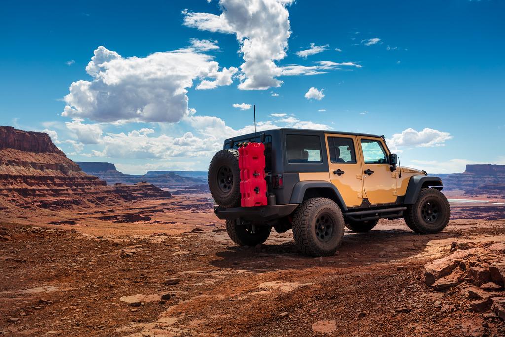 Jeep Wrangler JL BFG KM3 or Dick Cepek EC 36248261933_1237f4f59d_b