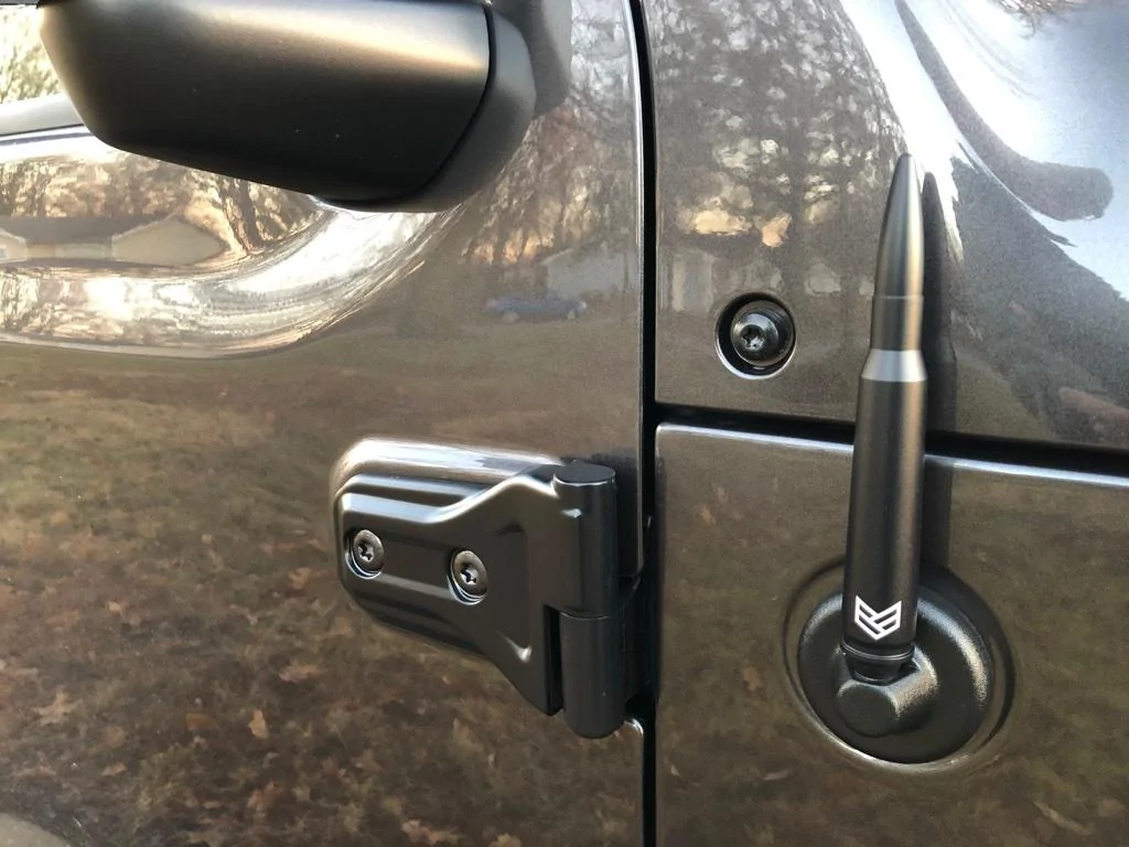 Jeep Wrangler JL Hinge rock chip protection UNADJUSTEDNONRAW_thumb_1432