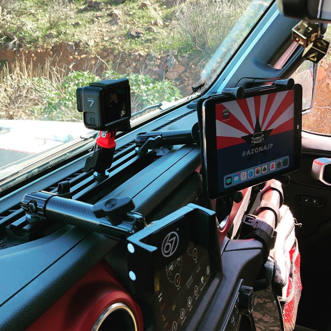 Jeep Wrangler JL Cellphone Holder for JLU Rubicon setup2