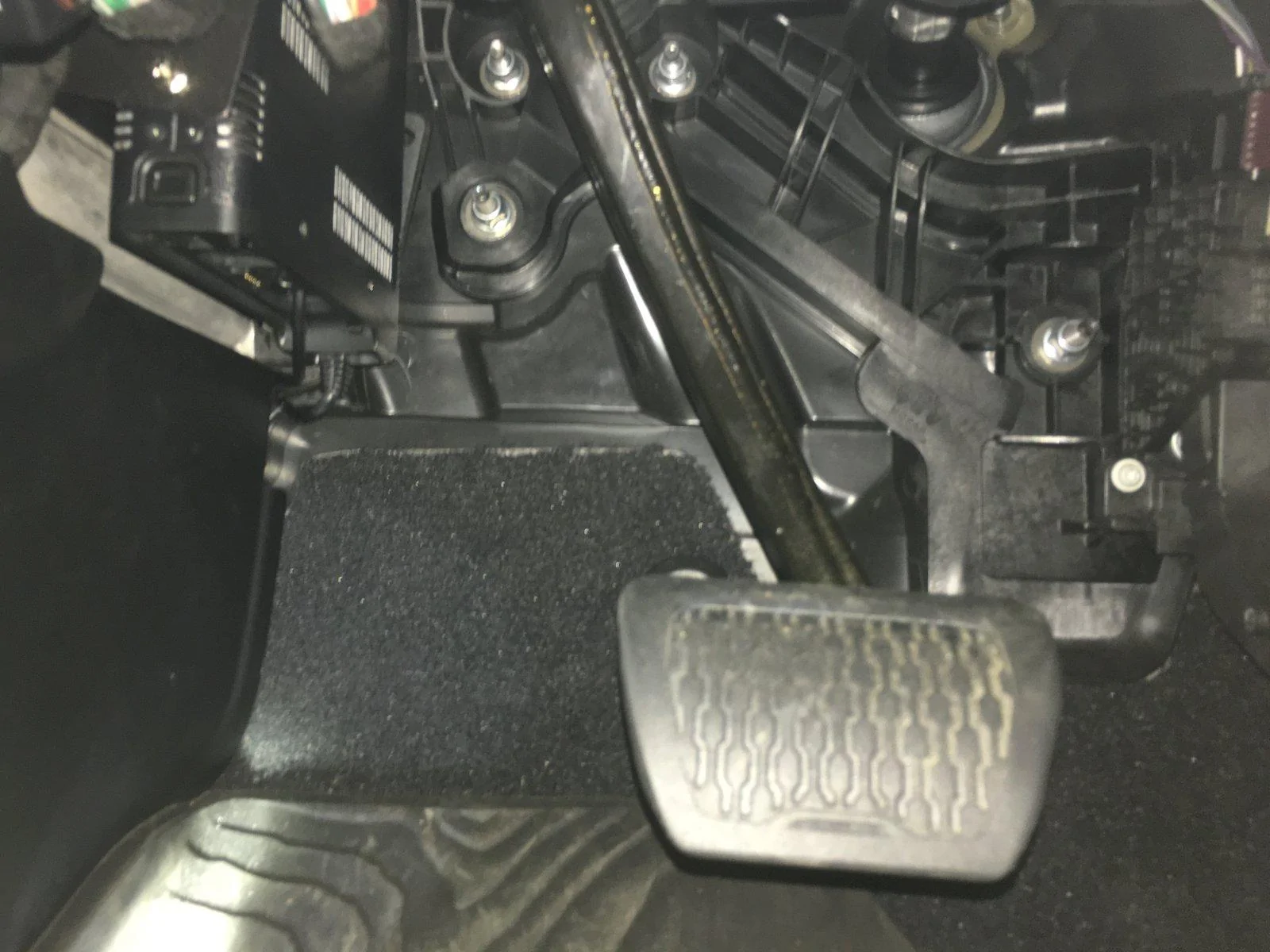 Jeep Wrangler JL Ideal Ham Radio/CB Mount Location (For Icom ID4100 at least..) 20180923_165448574_iOS