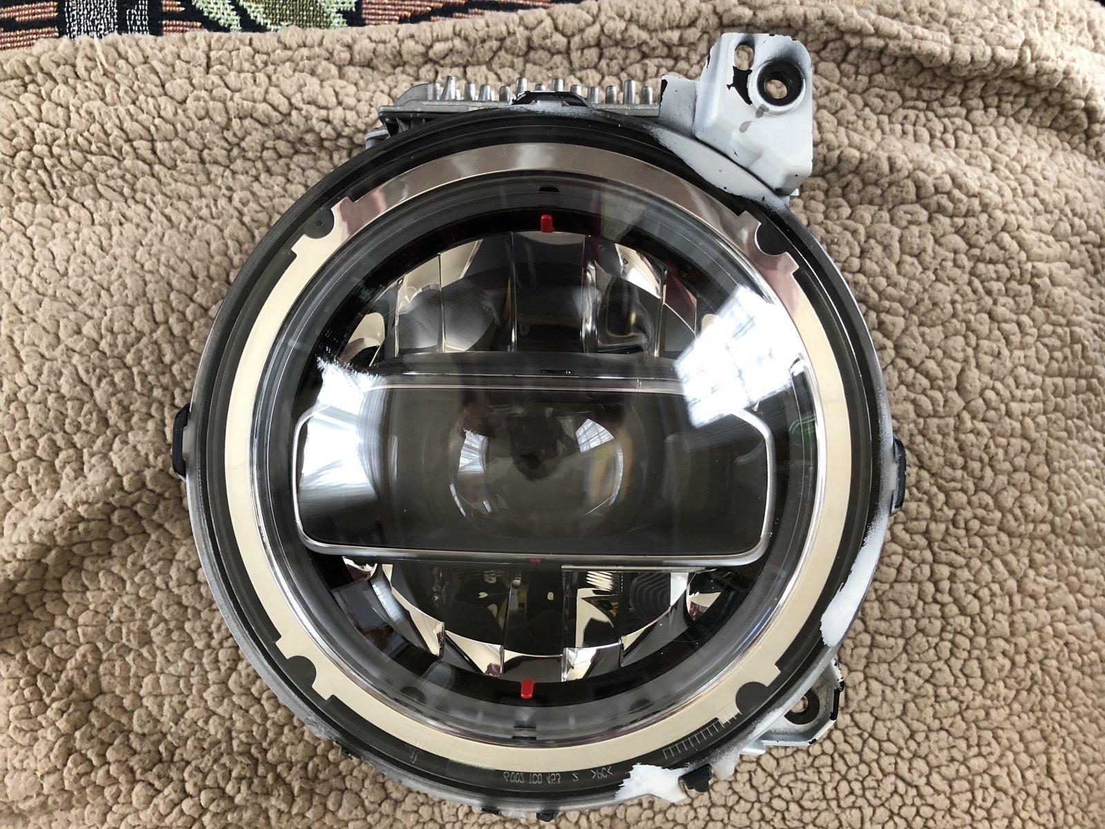 Jeep Wrangler JL MOPAR LED Prototype Headlight? z7yZAKIVQNiU0pUmglI%tw