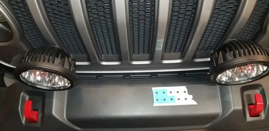 Jeep Wrangler JL Install Thread - bumper bracket 82215428 tumblr_plajlo5HQ51tkp167o4_1280