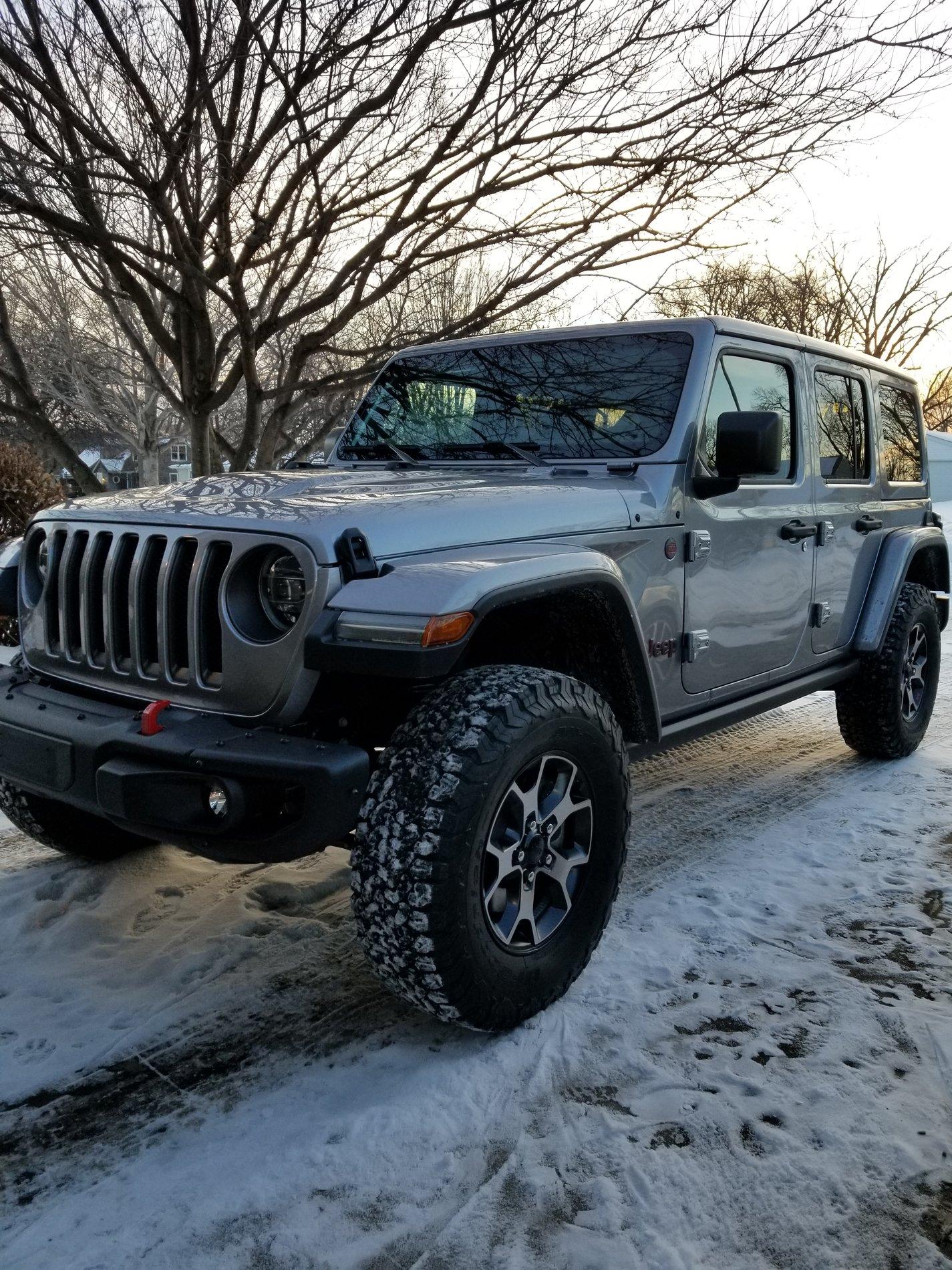 Jeep Wrangler JL Decals Or No Decals? 20180209_171421