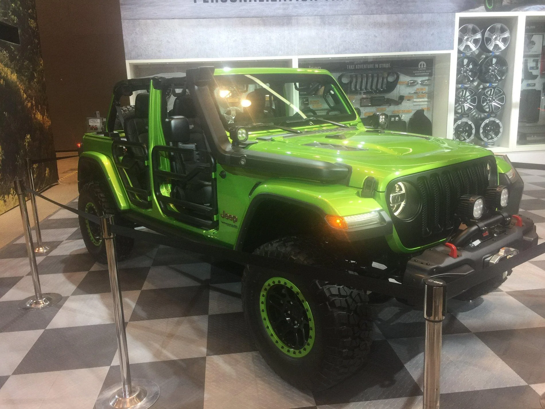 Jeep Wrangler JL Chicago Auto Show 506E8F20-5C44-45DA-9E86-C35F7644A93F