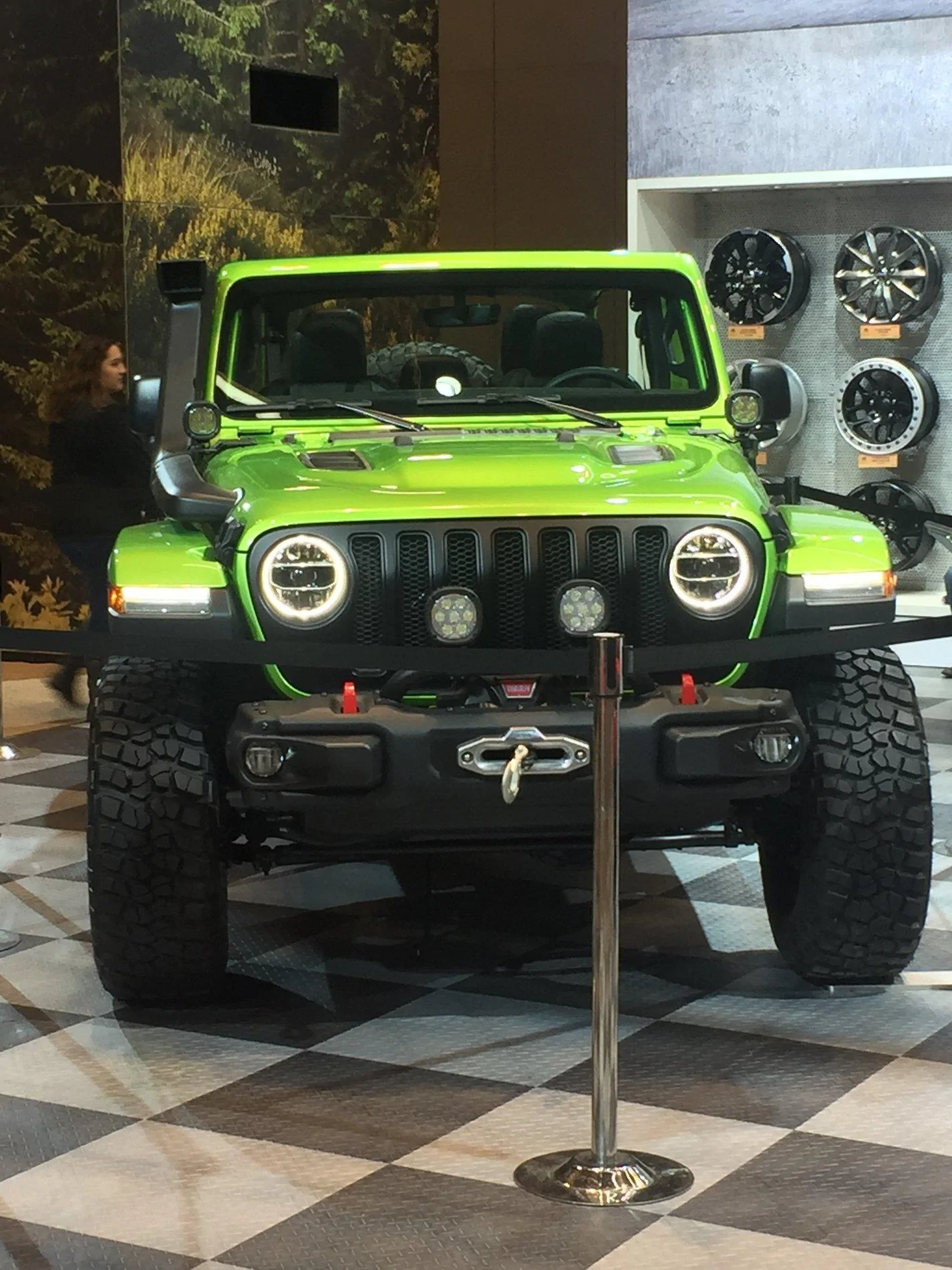 Jeep Wrangler JL Chicago Auto Show D17B02F9-B05C-4B00-9C87-6C92A14BD974