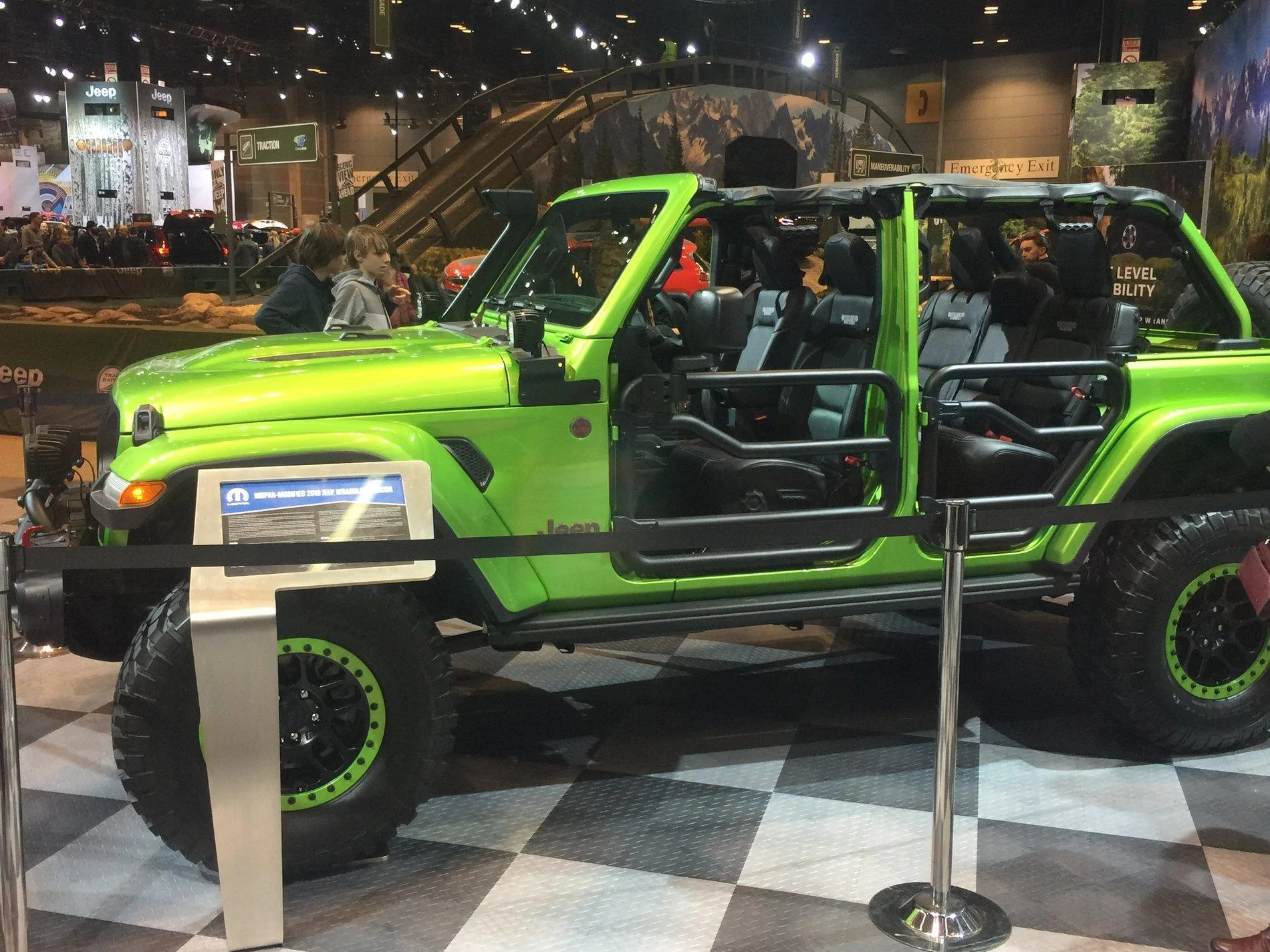 Jeep Wrangler JL Chicago Auto Show 7A2BFFA2-DF49-4E44-8B86-047CAF7761FB