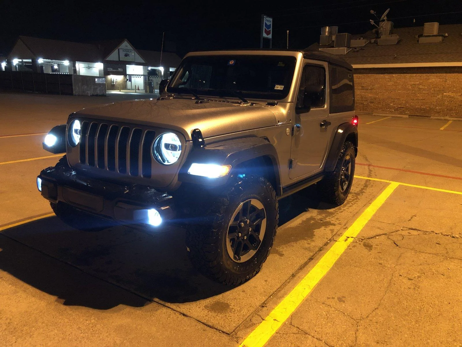 Jeep Wrangler JL MOPAR LED Prototype Headlight? BAEE8A04-6255-4FDF-B889-80359EA38630