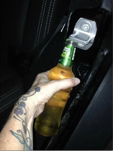 Jeep Wrangler JL Just got my new Moab beerbottleopener