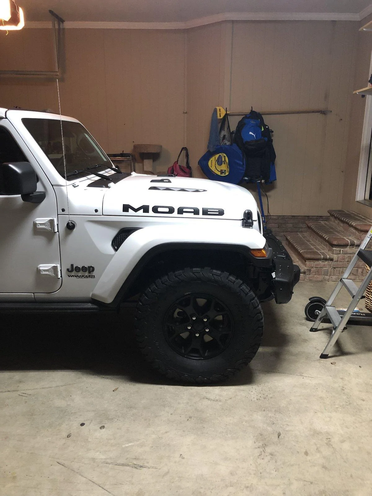 Jeep Wrangler JL MOAB Edition JL Club Thread AE37217B-A404-4A0D-AE14-CFD41A82999C