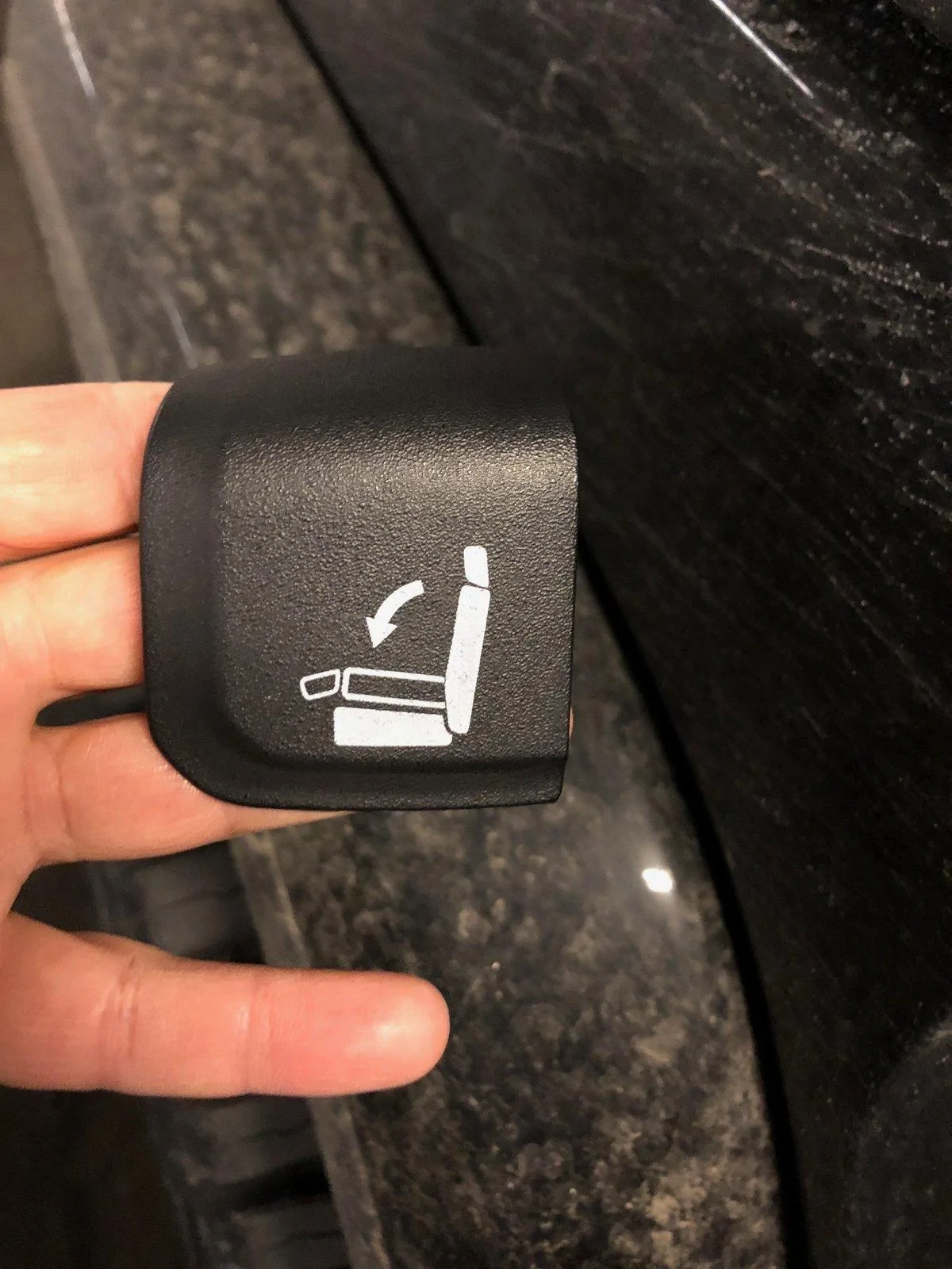 Jeep Wrangler JL Seat fold down lever broke IMG_1440