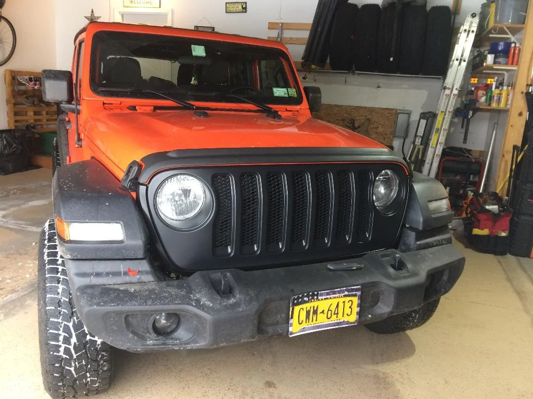 Jeep Wrangler JL Mopar Satin Black Grill thumbnail