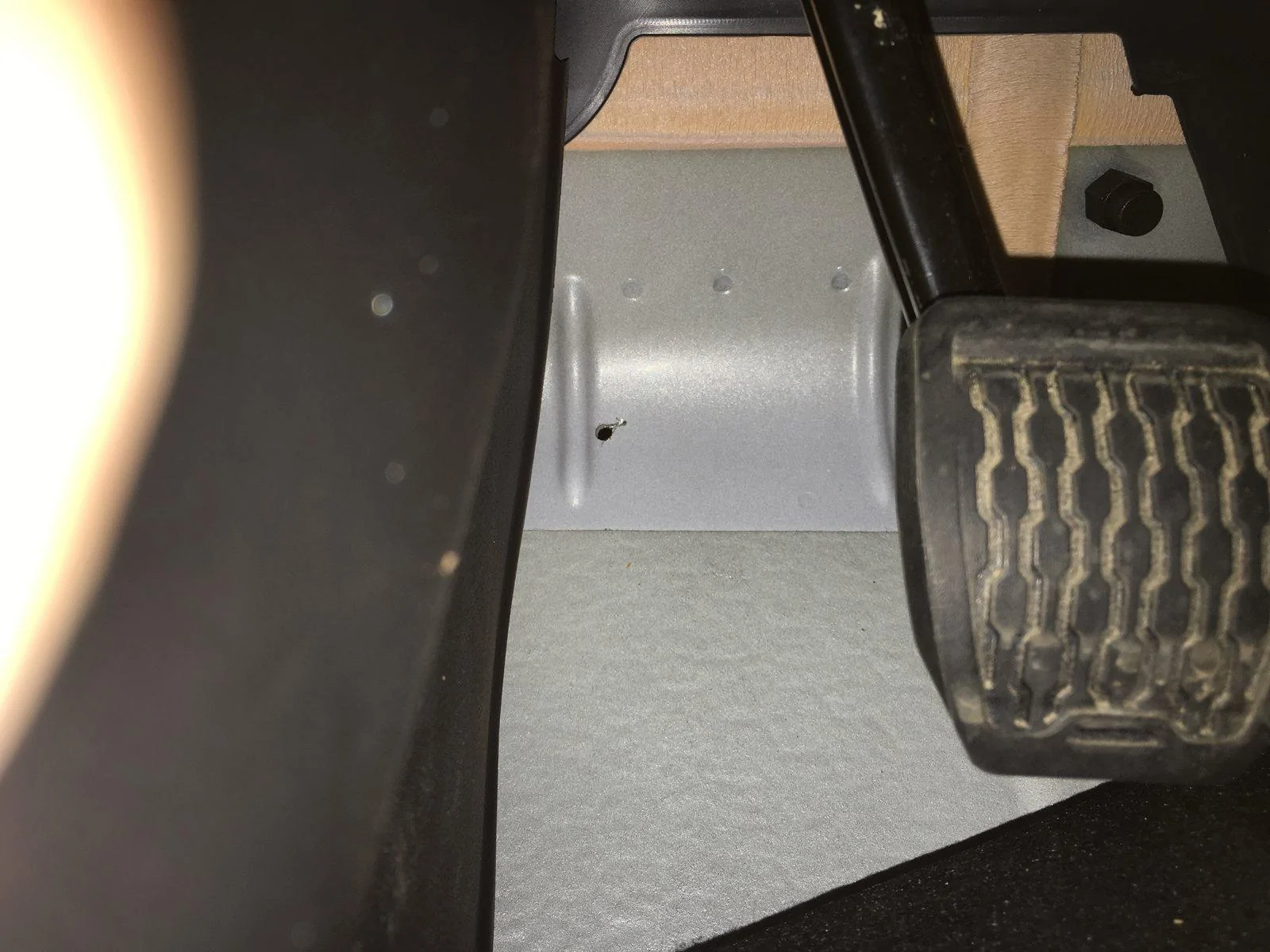 Jeep Wrangler JL Where to thread breakaway cable through firewall? IMG_2385