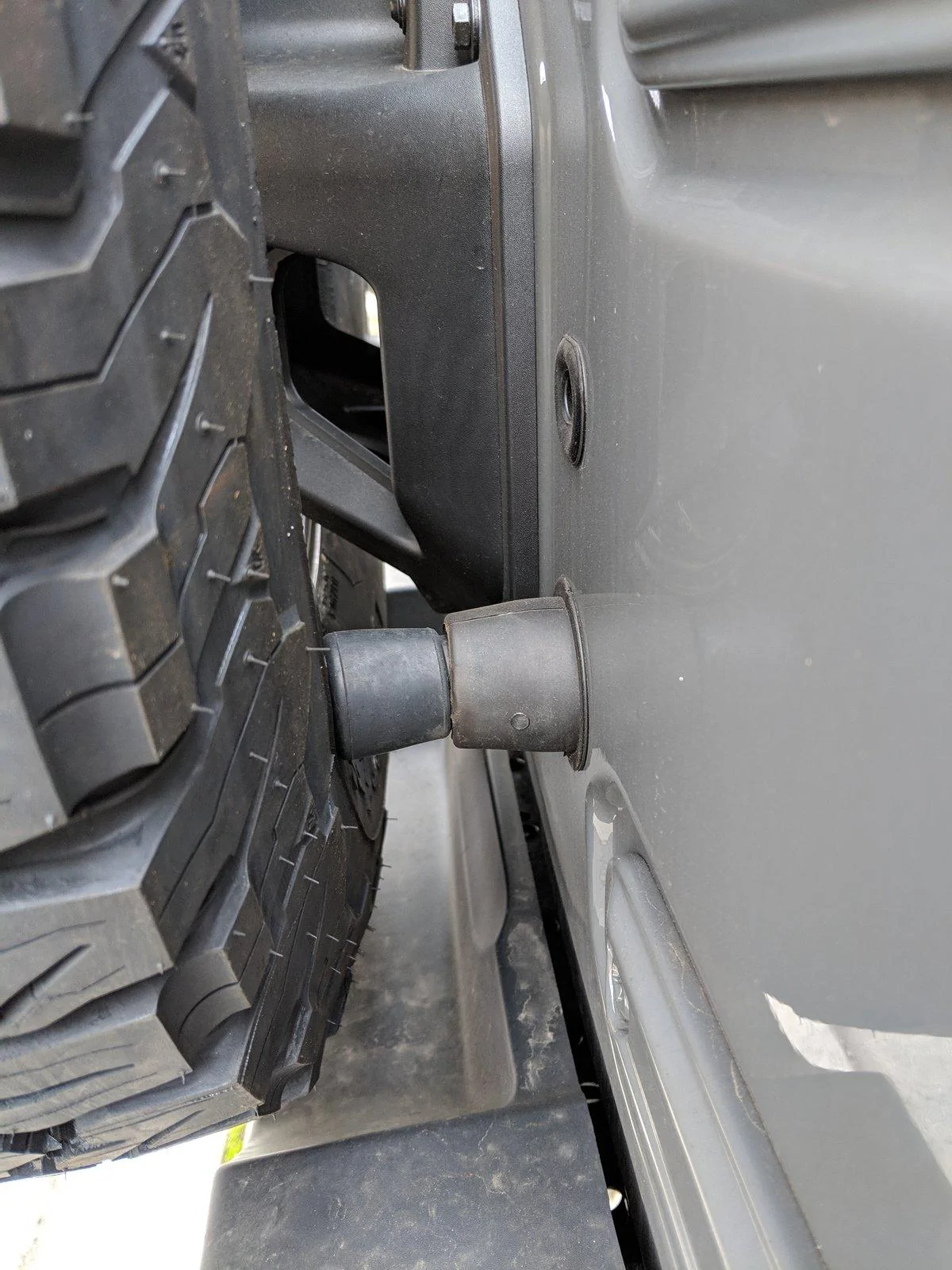 Jeep Wrangler JL Tailgate Bumpstops? IMG_20190113_141945