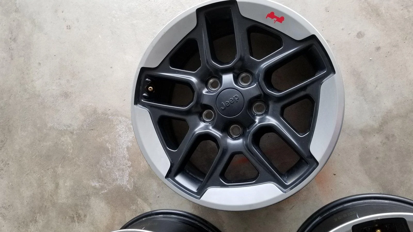 Jeep Wrangler JL (5) Upgrade Rubicon Wheels! 20190121_124632