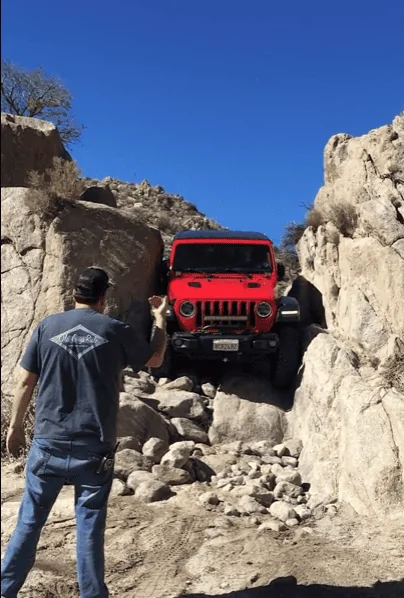 Jeep Wrangler JL Pinyon Mountain Trail (Squeeze and JLU) upload_2019-1-21_12-43-12