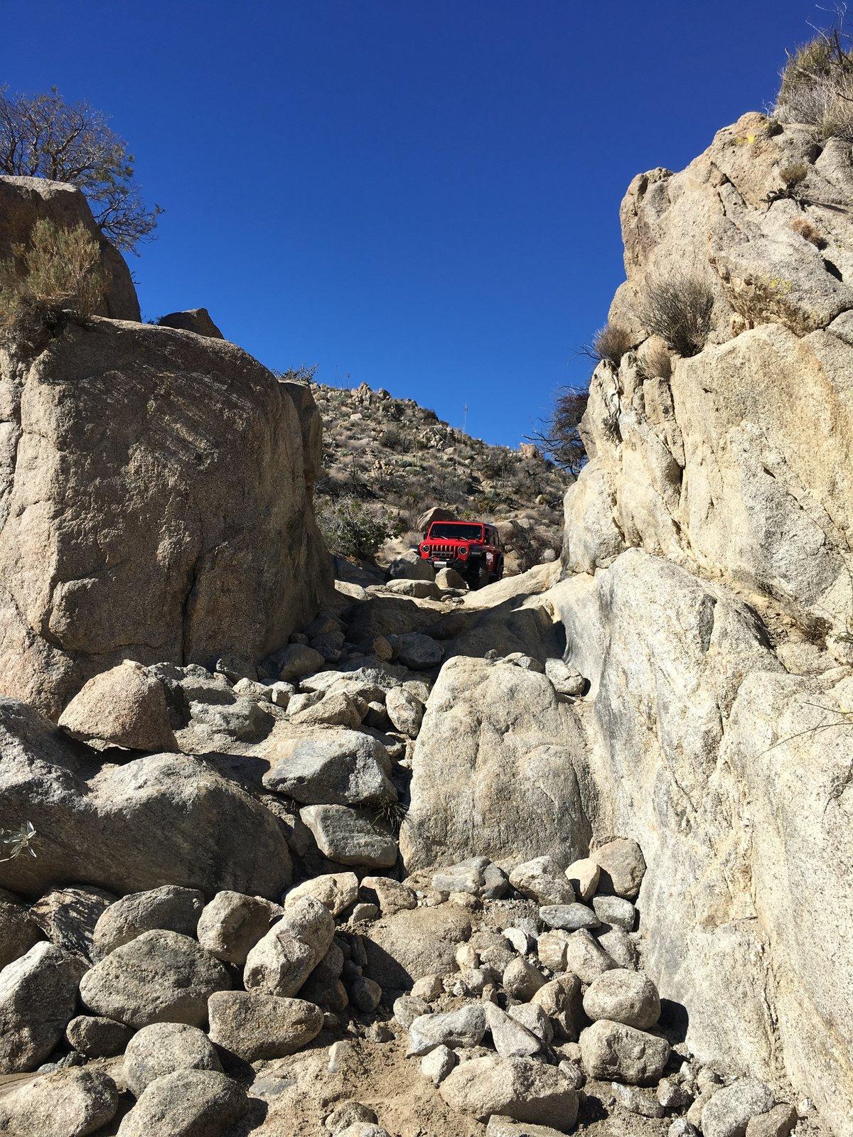 Jeep Wrangler JL Pinyon Mountain Trail (Squeeze and JLU) 2019-01-19_11-21-46_931
