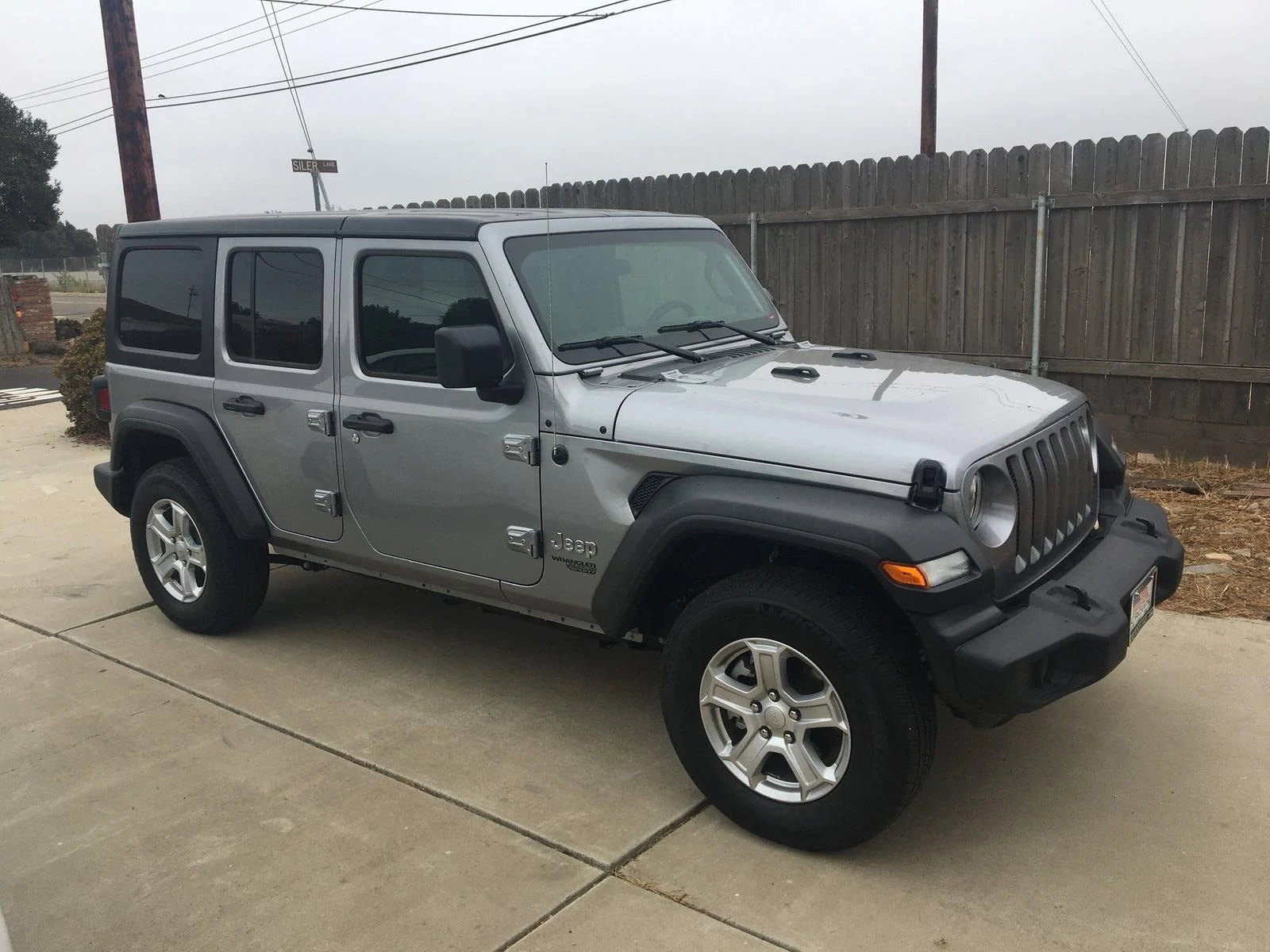 Jeep Wrangler JL JLUS Wheels and Tires IMG_0451