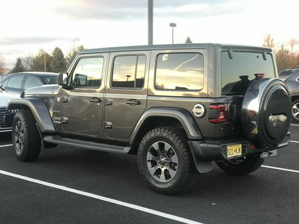 Jeep Wrangler JL Spare tire covers... IMG_5938_zps5pk0lkj