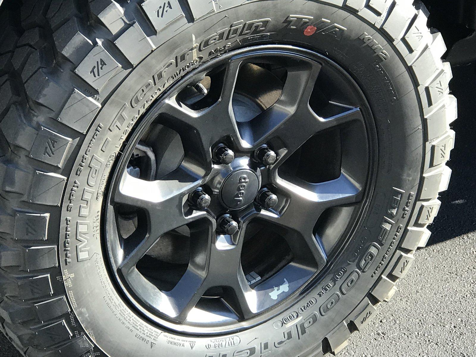 Jeep Wrangler JL Locking lug nut size 20190126_190758777_iOS