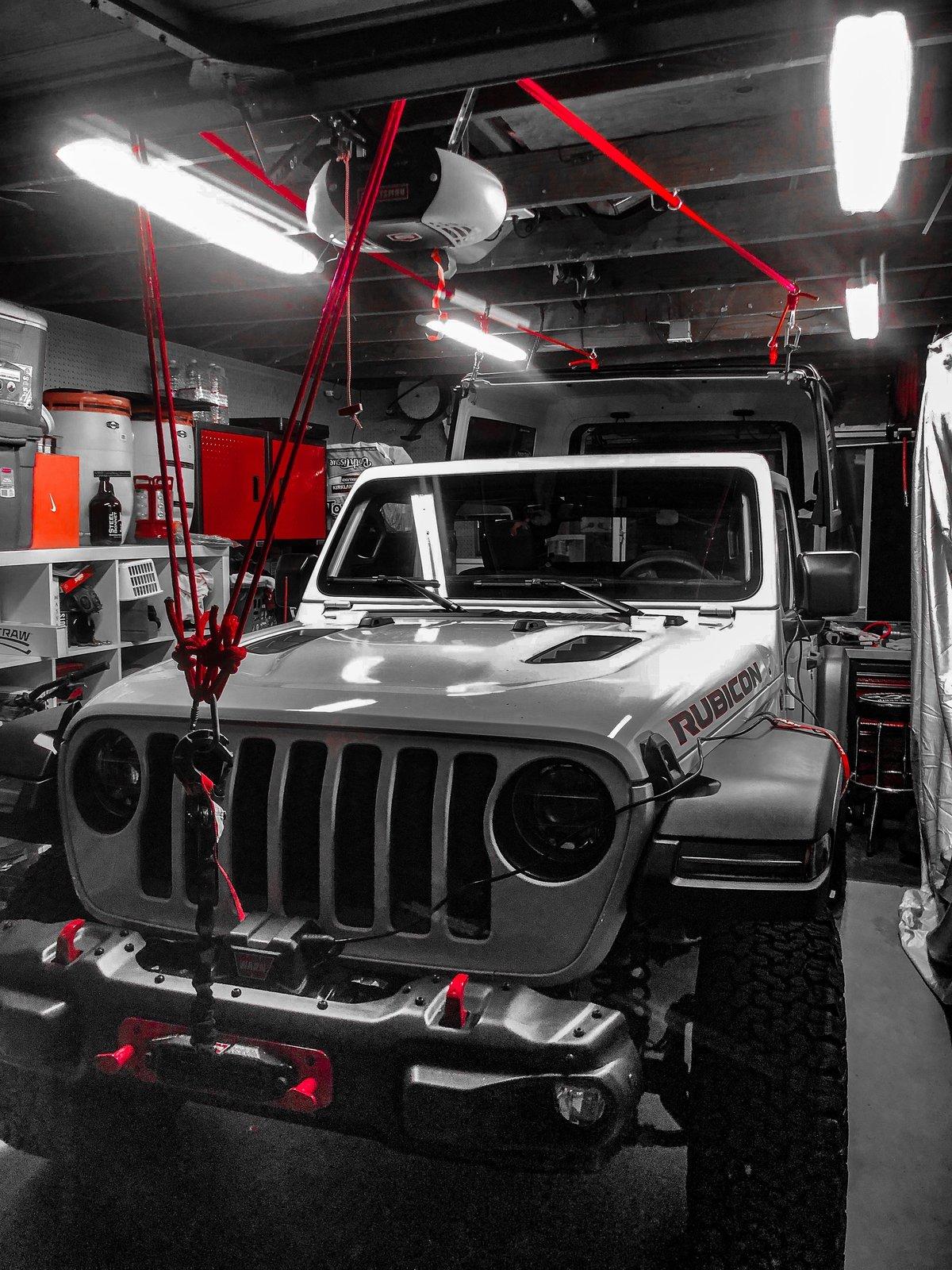 Jeep Wrangler JL Warn Winch for hard top removal 1012FD82-EB03-4C35-9958-BBCF4CA2E92E