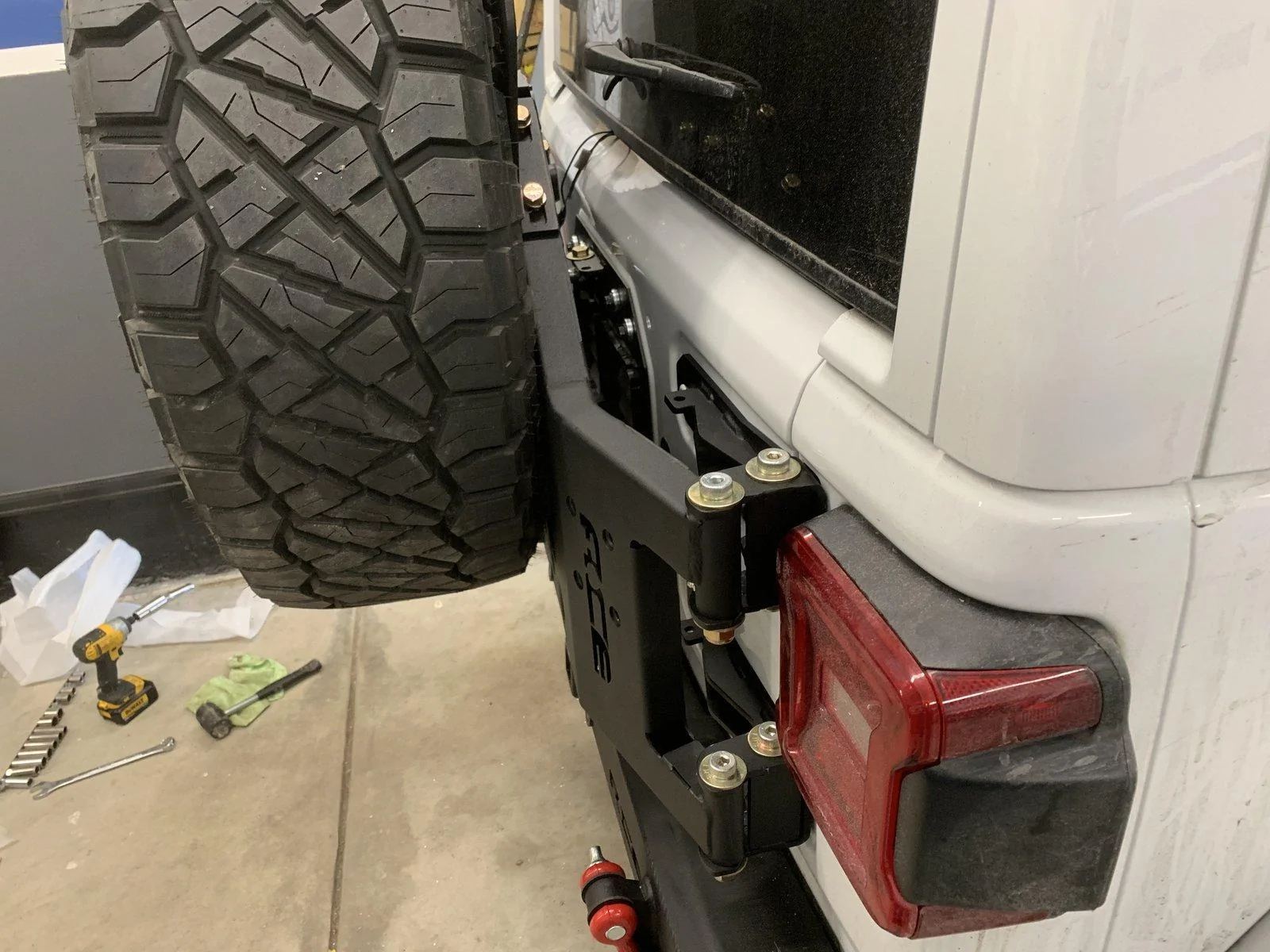 Jeep Wrangler JL The Tire Carrier Thread B1D00F29-F7F8-449D-BFF4-709DE8FA52DB