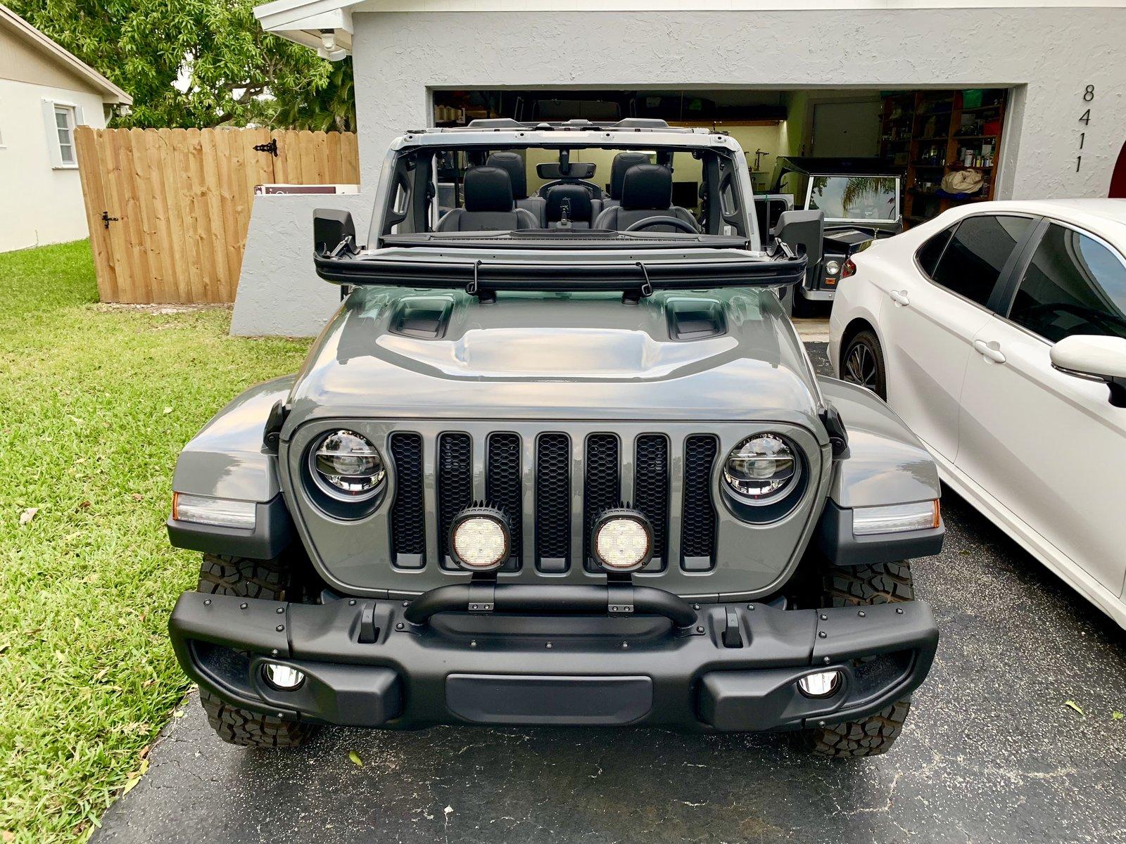 Jeep Wrangler JL Does anyone actually fold the windscreen down?  I don't get it... 4563C8FA-5AB0-44C3-96EE-E76BB0C5640A