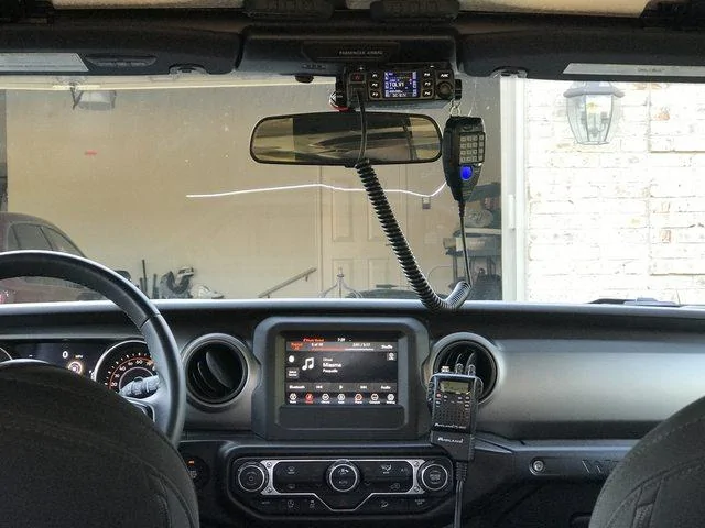 Jeep Wrangler JL Ideal Ham Radio/CB Mount Location (For Icom ID4100 at least..) UtQaJ0rl