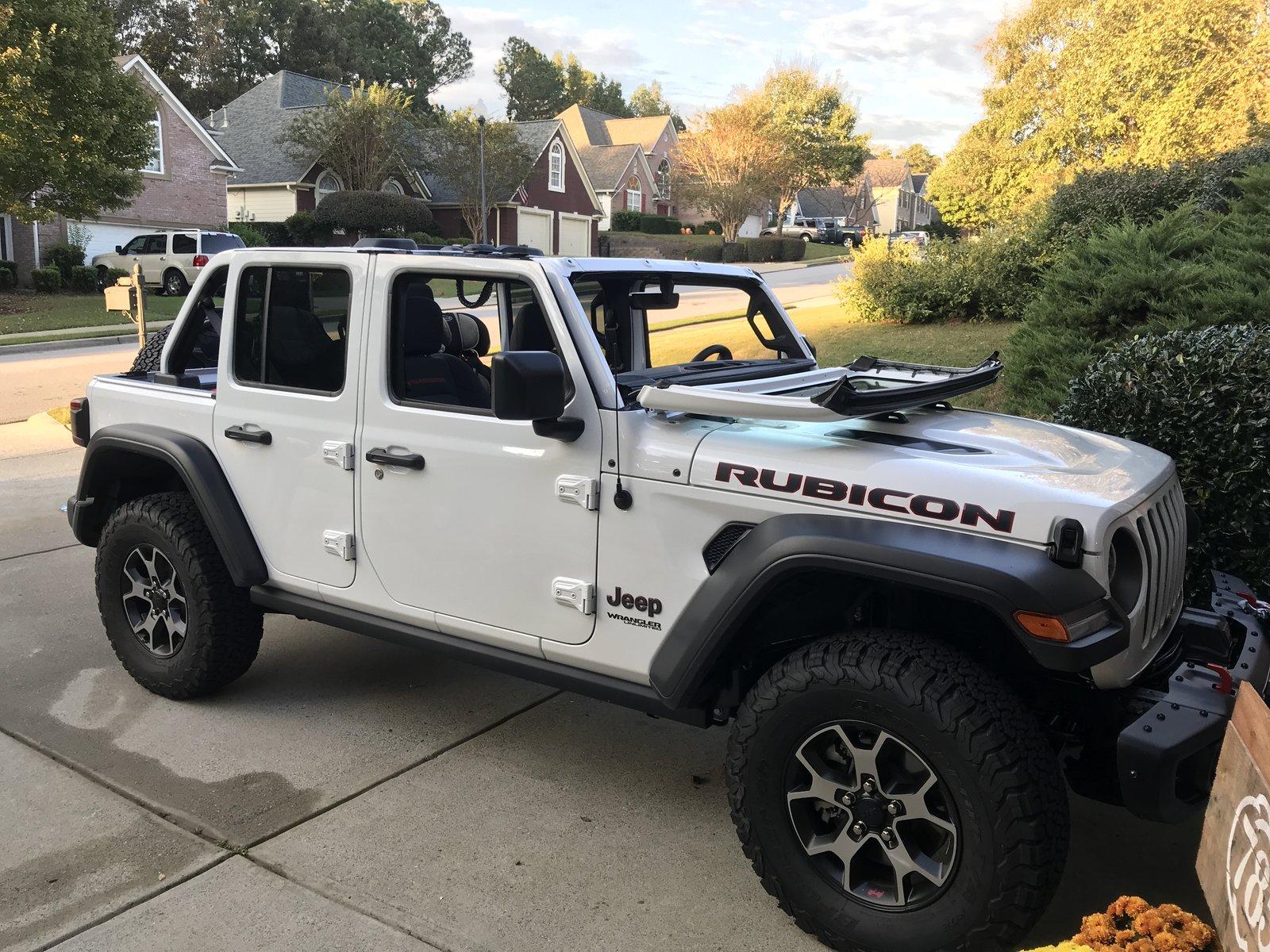 Jeep Wrangler JL Does anyone actually fold the windscreen down?  I don't get it... 2A959163-24F5-4A17-A807-904450E1B54D