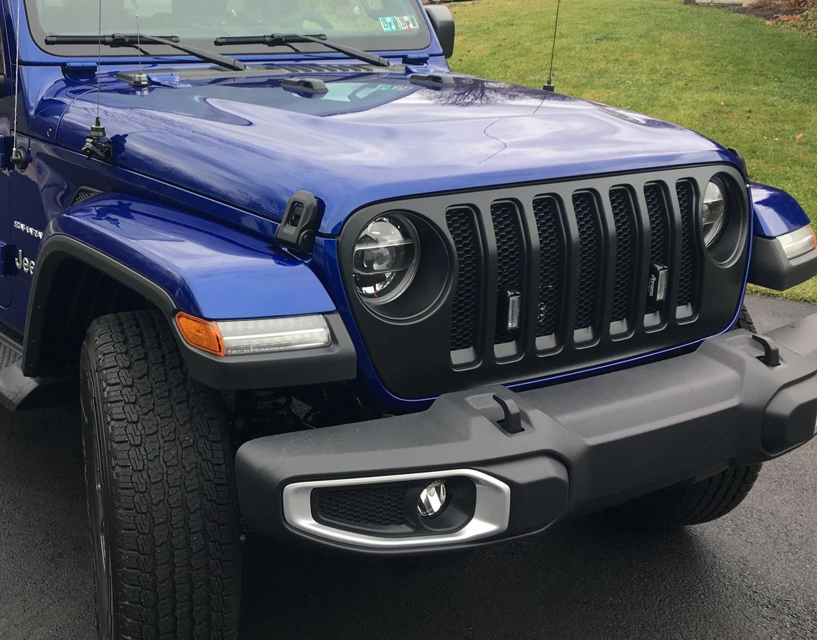 Jeep Wrangler JL Mopar Satin Black Grill 429B723A-E4E8-414E-A97B-7B8148EFBDD4