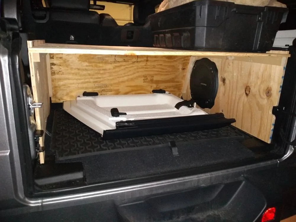 Jeep Wrangler JL Tuffy JL Security Deck Enclosure installed... Security enclosure (2) resiz