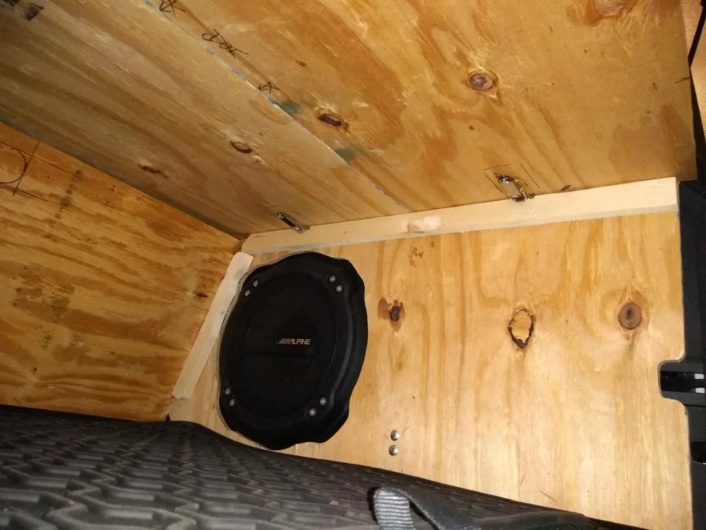 Jeep Wrangler JL Tuffy JL Security Deck Enclosure installed... Security enclosure (6) resiz