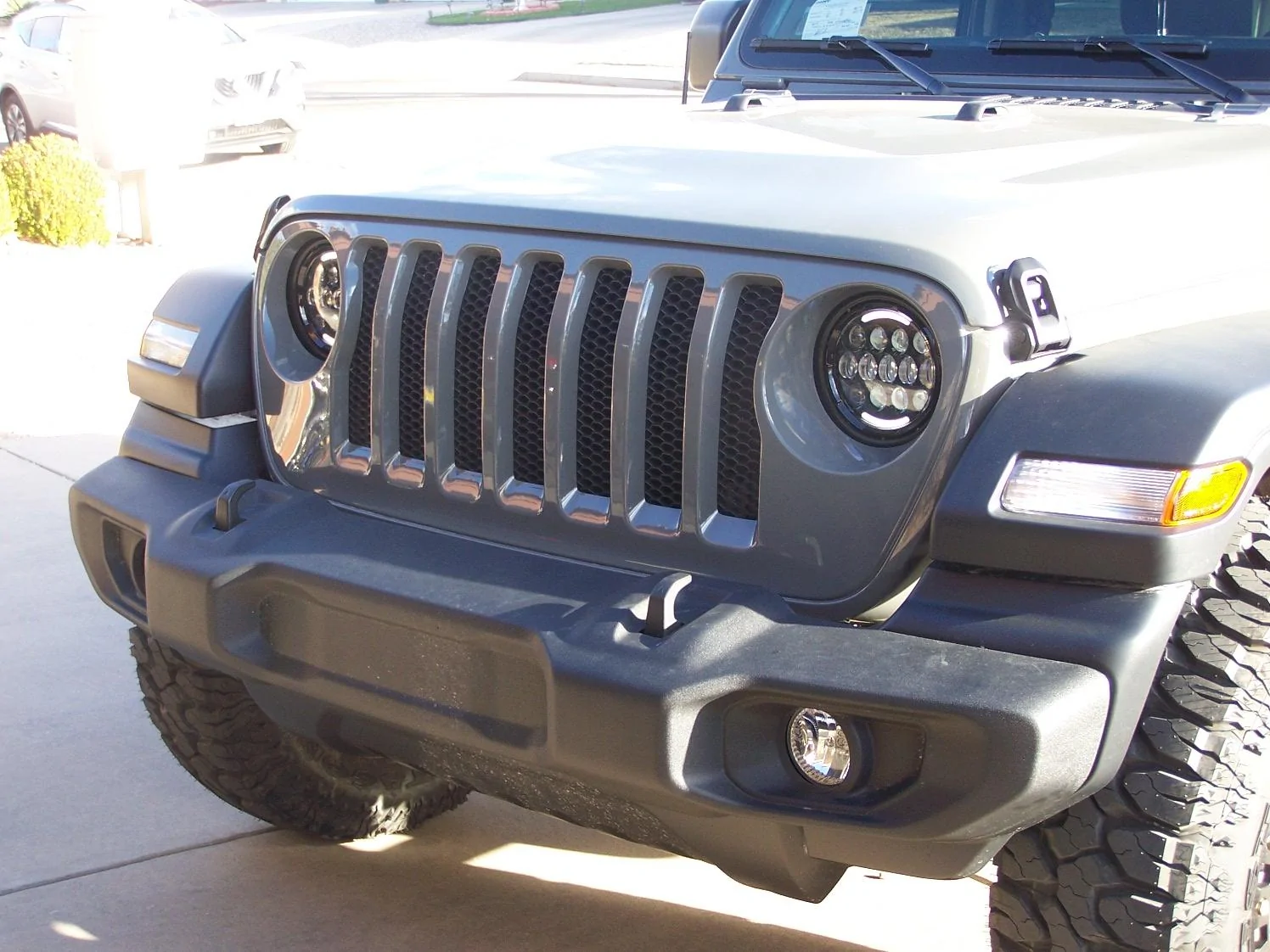 Jeep Wrangler JL Amazon 7" adapter looks promising 100_4032