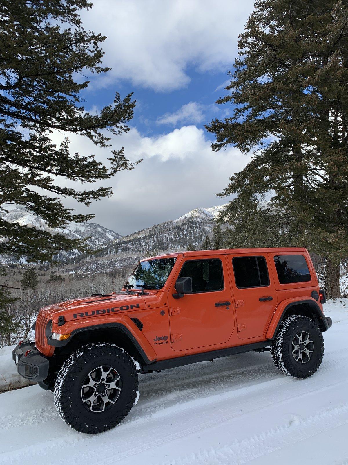 Jeep Wrangler JL Jeeps in Snow... post pics. 4F398B36-817D-4747-9DB0-48CD5D9306AD
