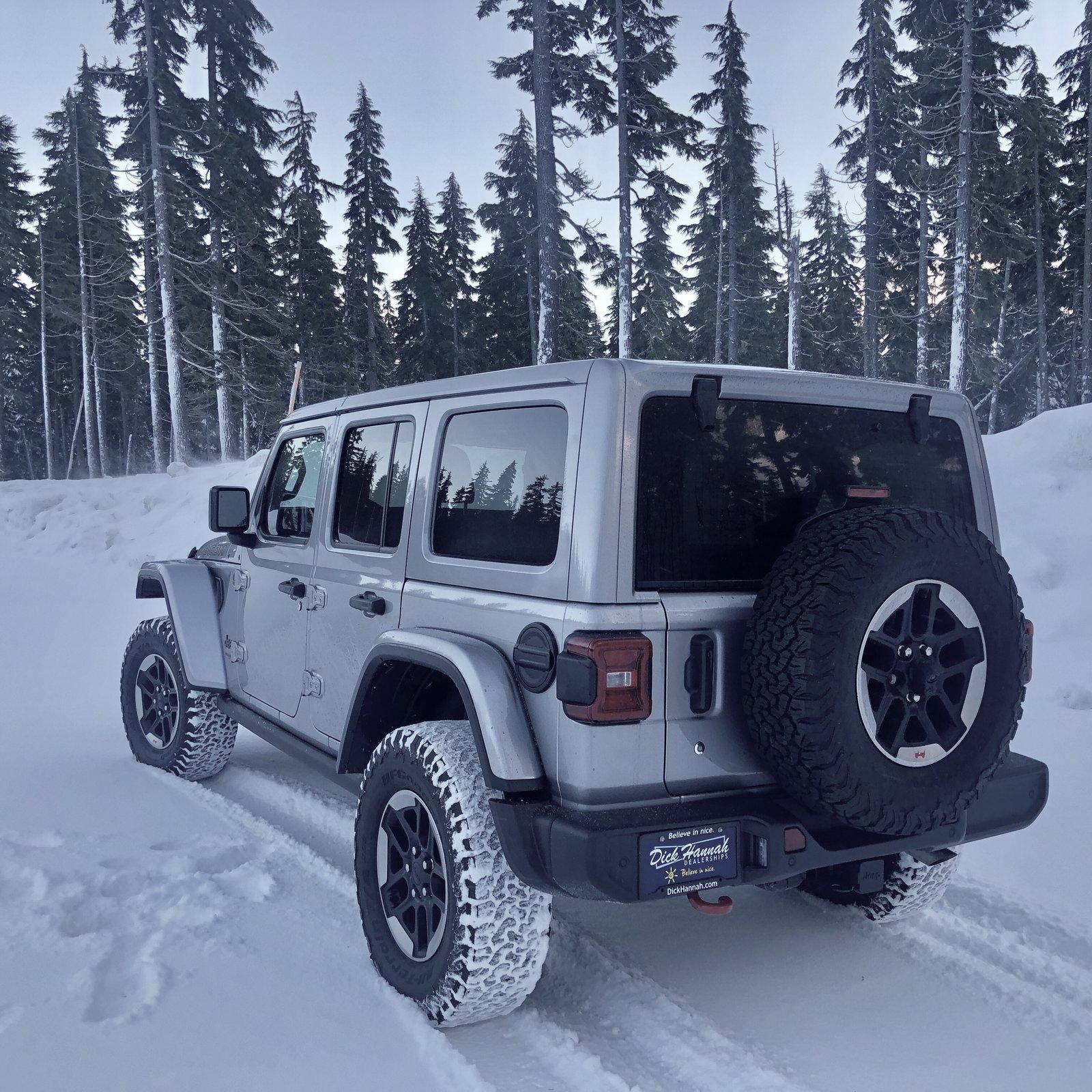 Jeep Wrangler JL Jeeps in Snow... post pics. A35FC4DC-D81A-429F-A252-66520207F633