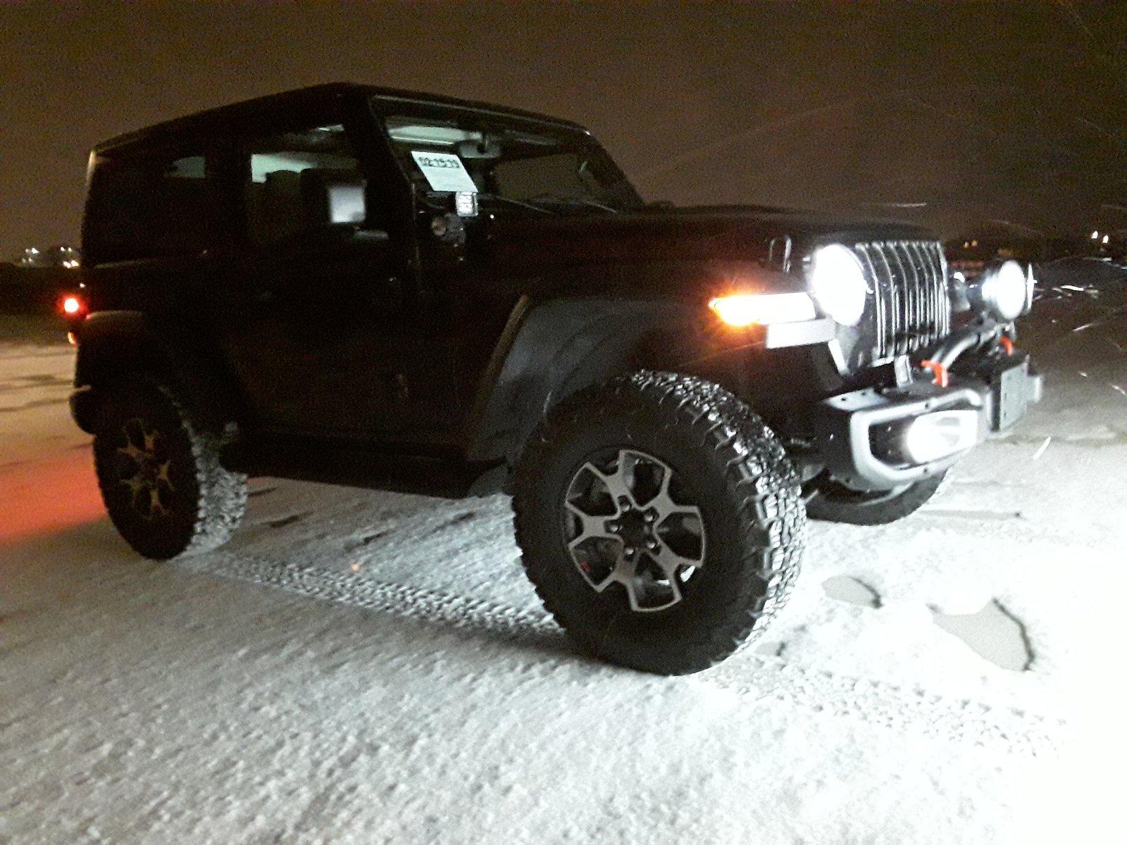 Jeep Wrangler JL Jeeps in Snow... post pics. JL in night snow 1
