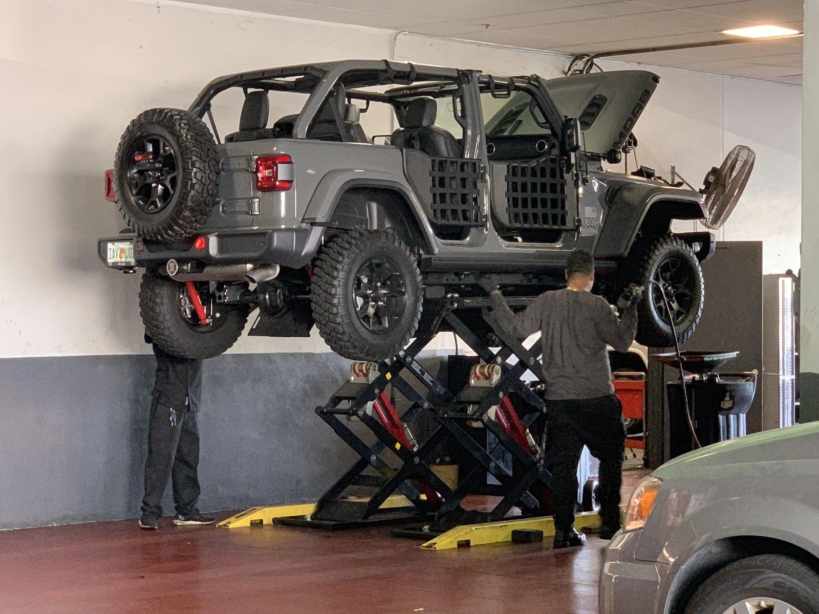 Jeep Wrangler JL When did you do your first oil change.....? IMG_1023