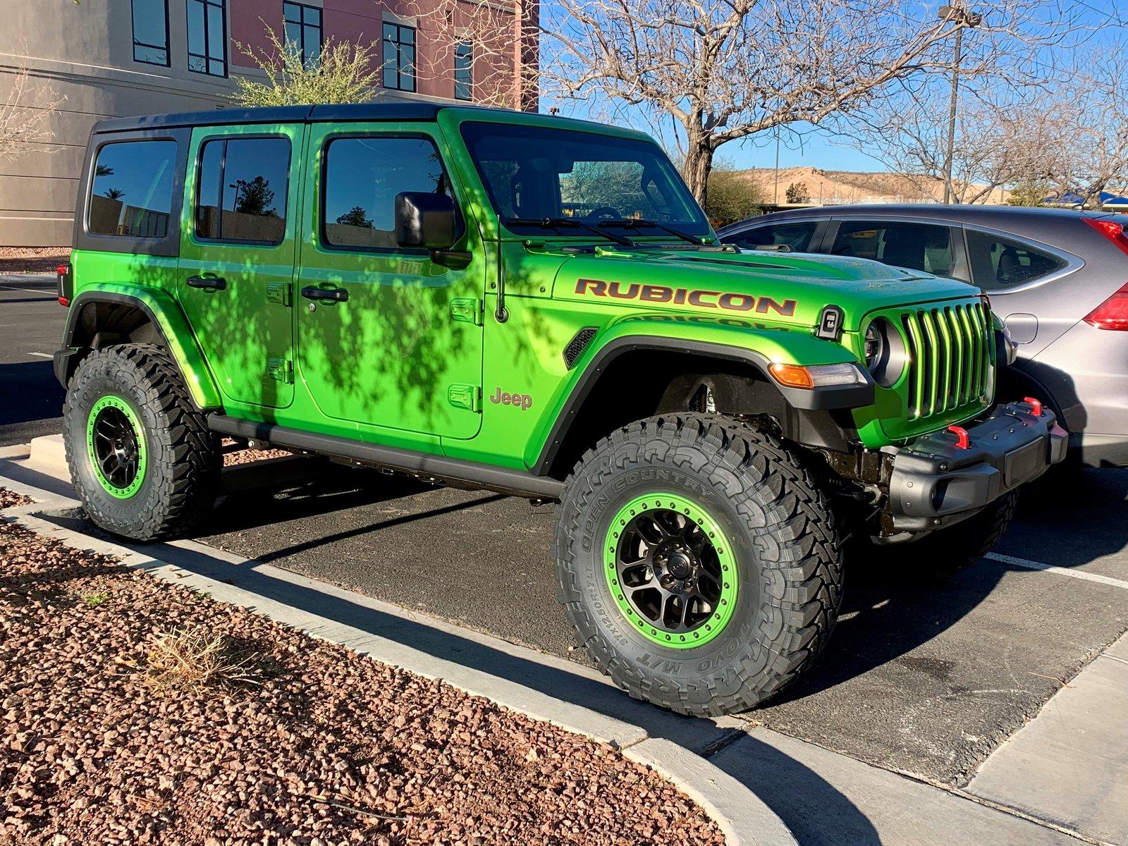 Jeep Wrangler JL Does Mopar beadlock trim ring affect balance? ALiftPic4