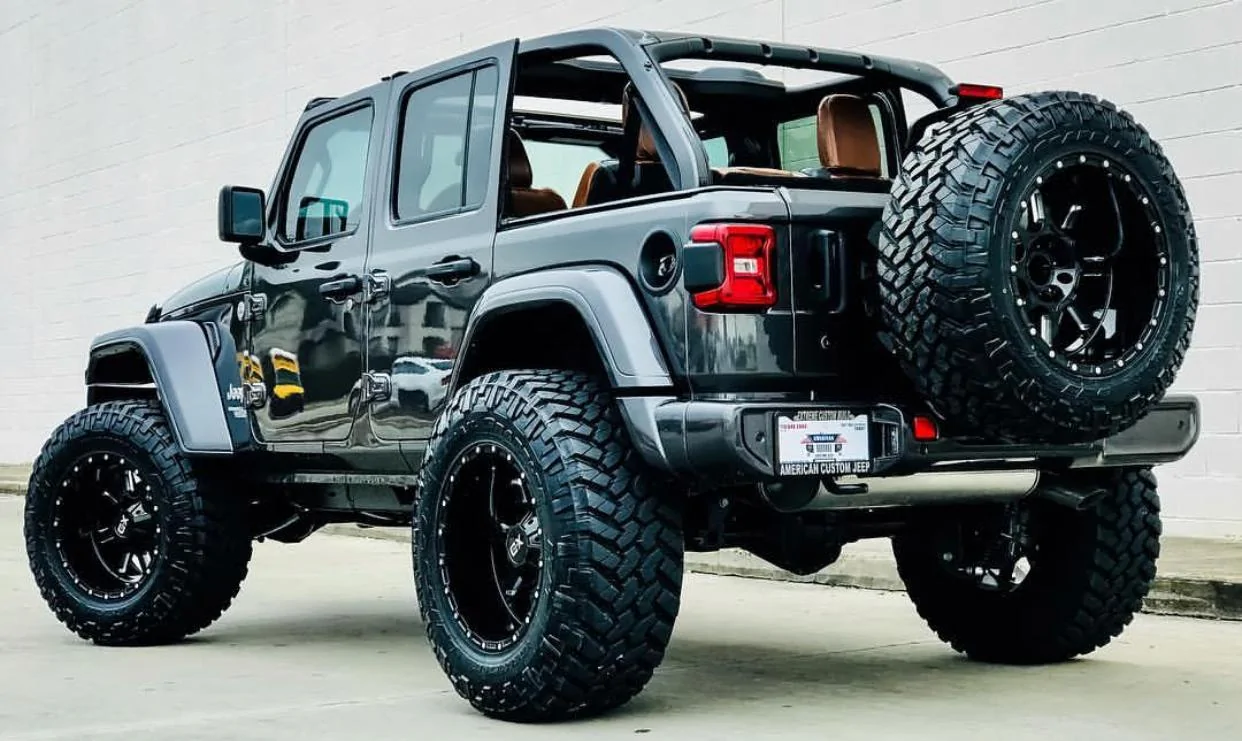 Jeep Wrangler JL 35" and 37" JL pics with lift kit DA790DCA-EA5B-4BAD-B53E-FF5929F9A632