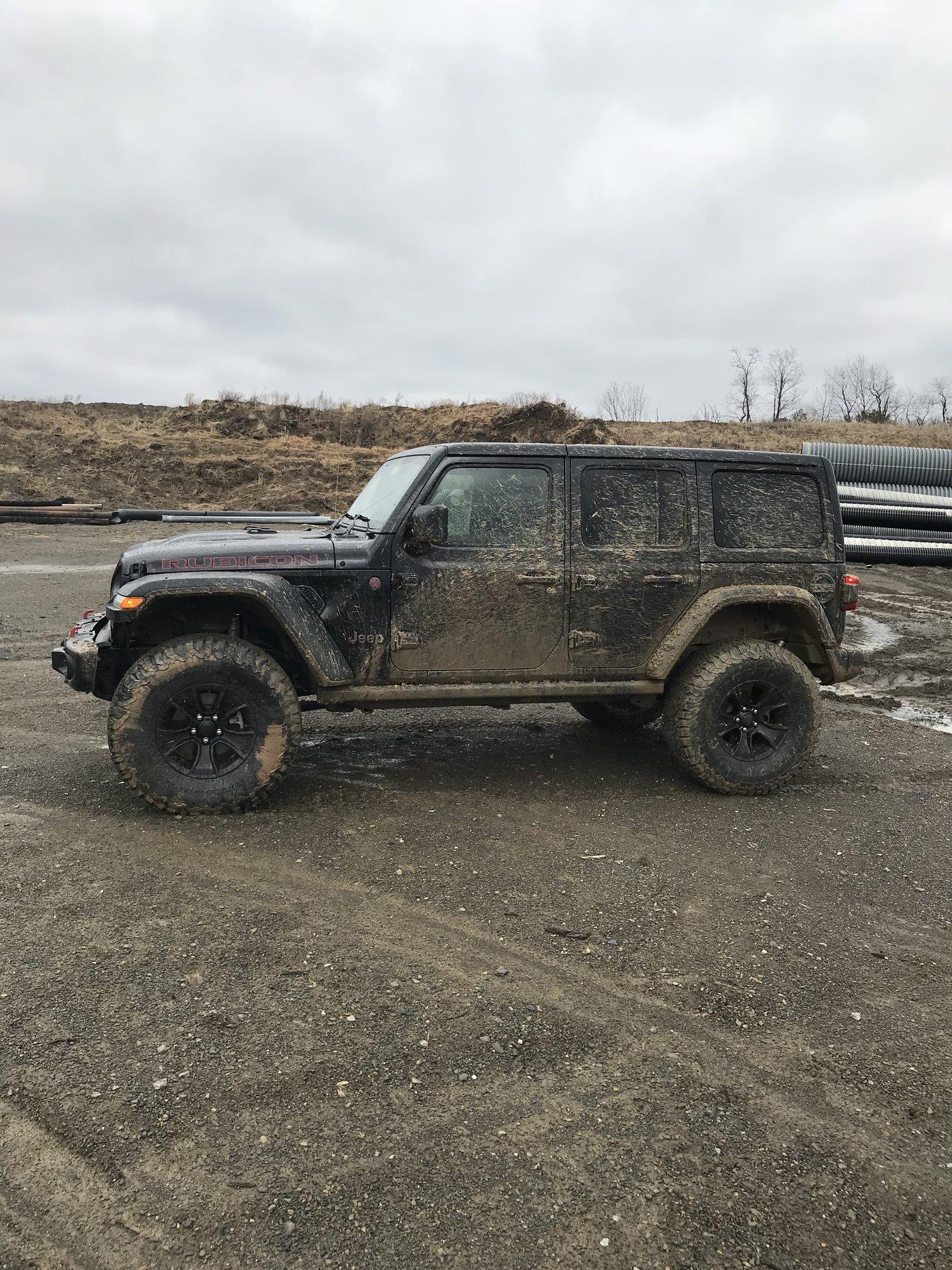 Jeep Wrangler JL 35" and 37" JL pics with lift kit 6B2B66CB-28E1-409A-8062-D9CF504847DA
