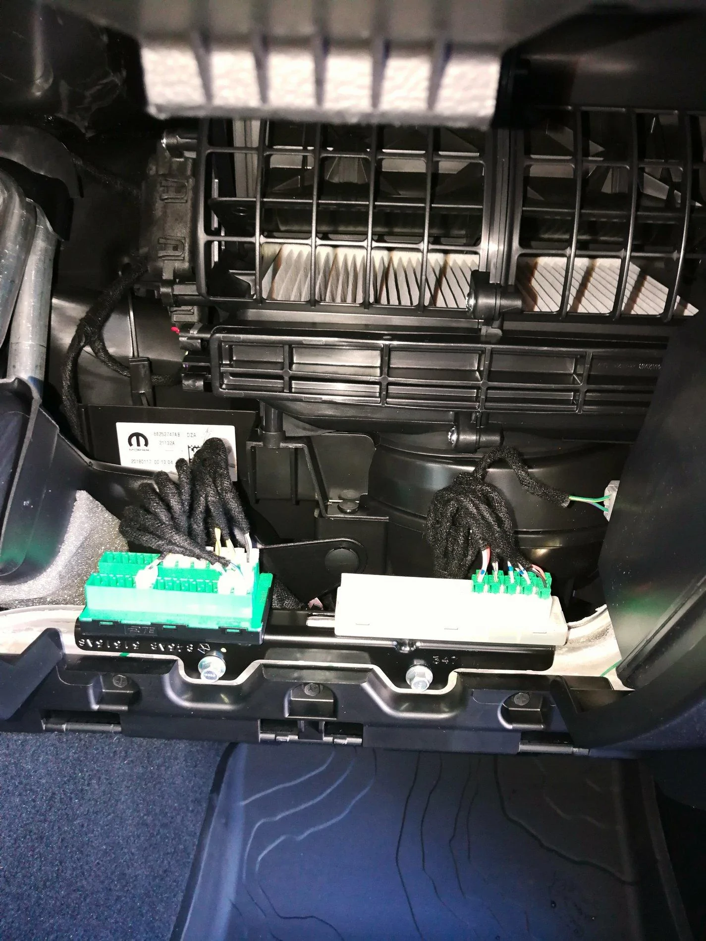 Jeep Wrangler JL Cabin Filter - Rubicon IMG_20180218_105300