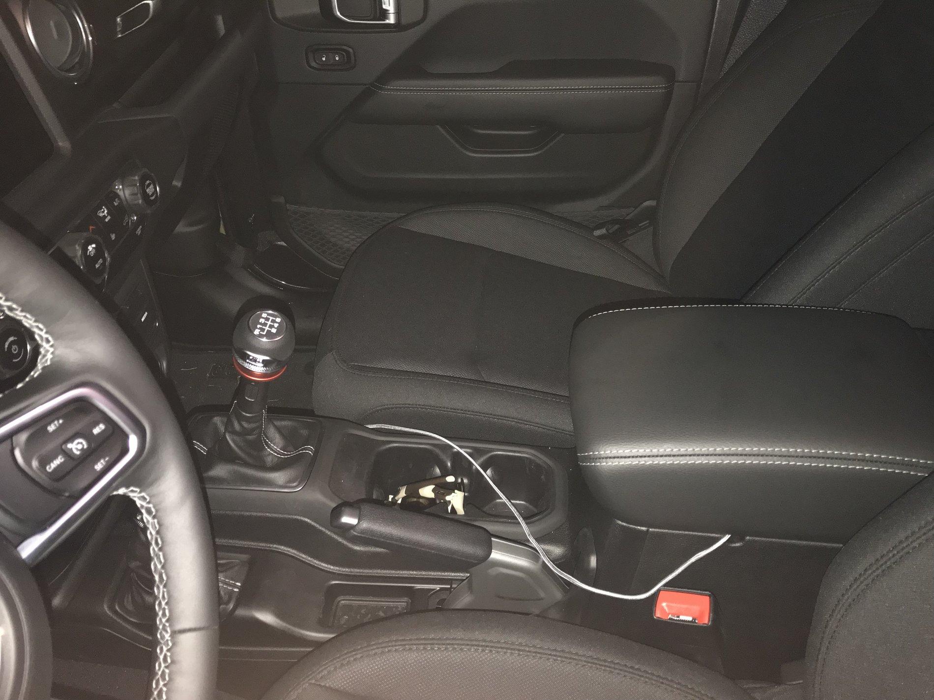 Jeep Wrangler JL Premium cloth or leather image2